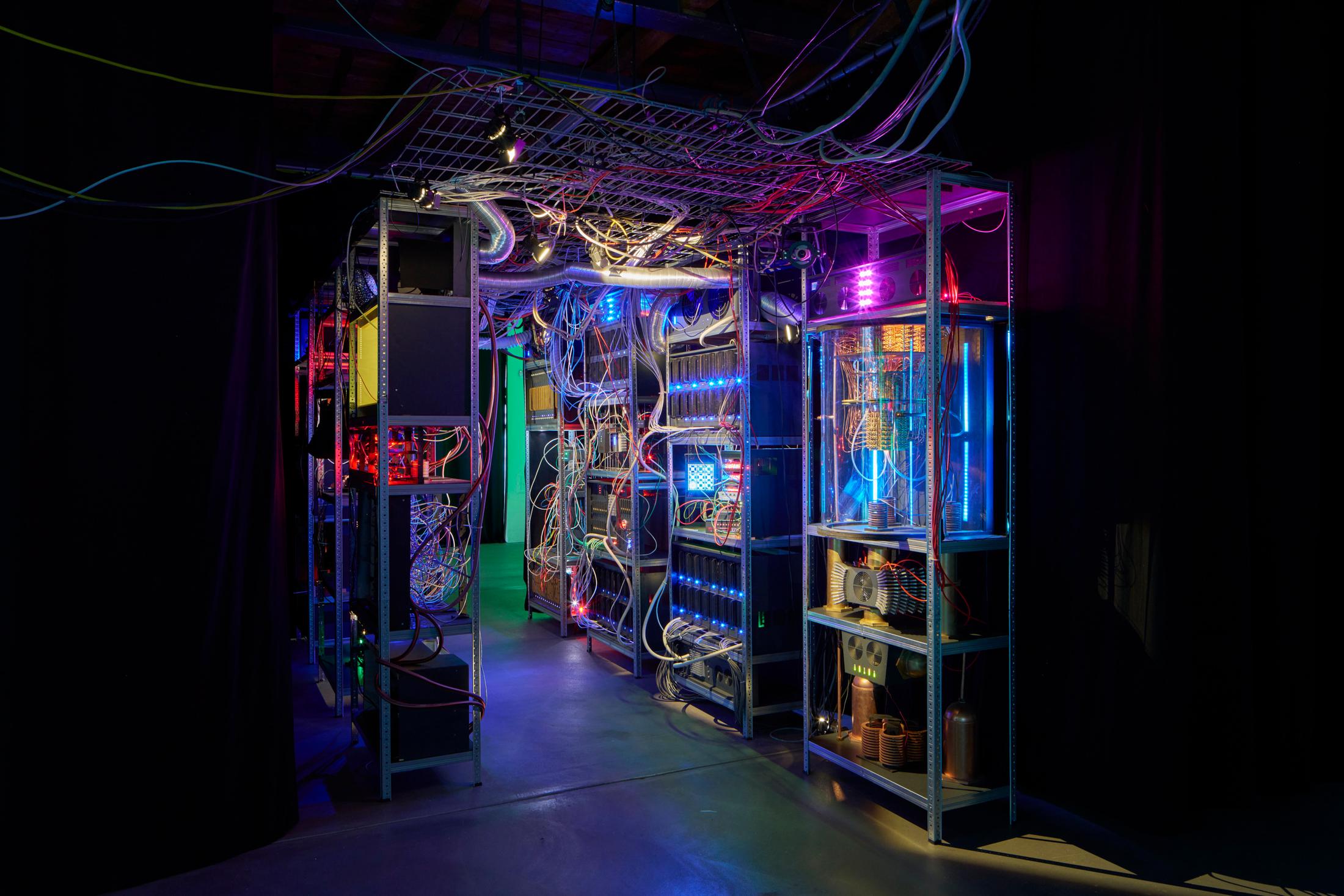 Exhibition View Solo Show [ a n y m a ] Michael Egger «Feedback Follies; view on A-NSM-FSC-1.15, 2022» at Kunsthalle Fri Art Fribourg, 2024-2025 / Photo: Guillaume Python / Courtesy of the artist and Kunsthalle Friart Fribourg