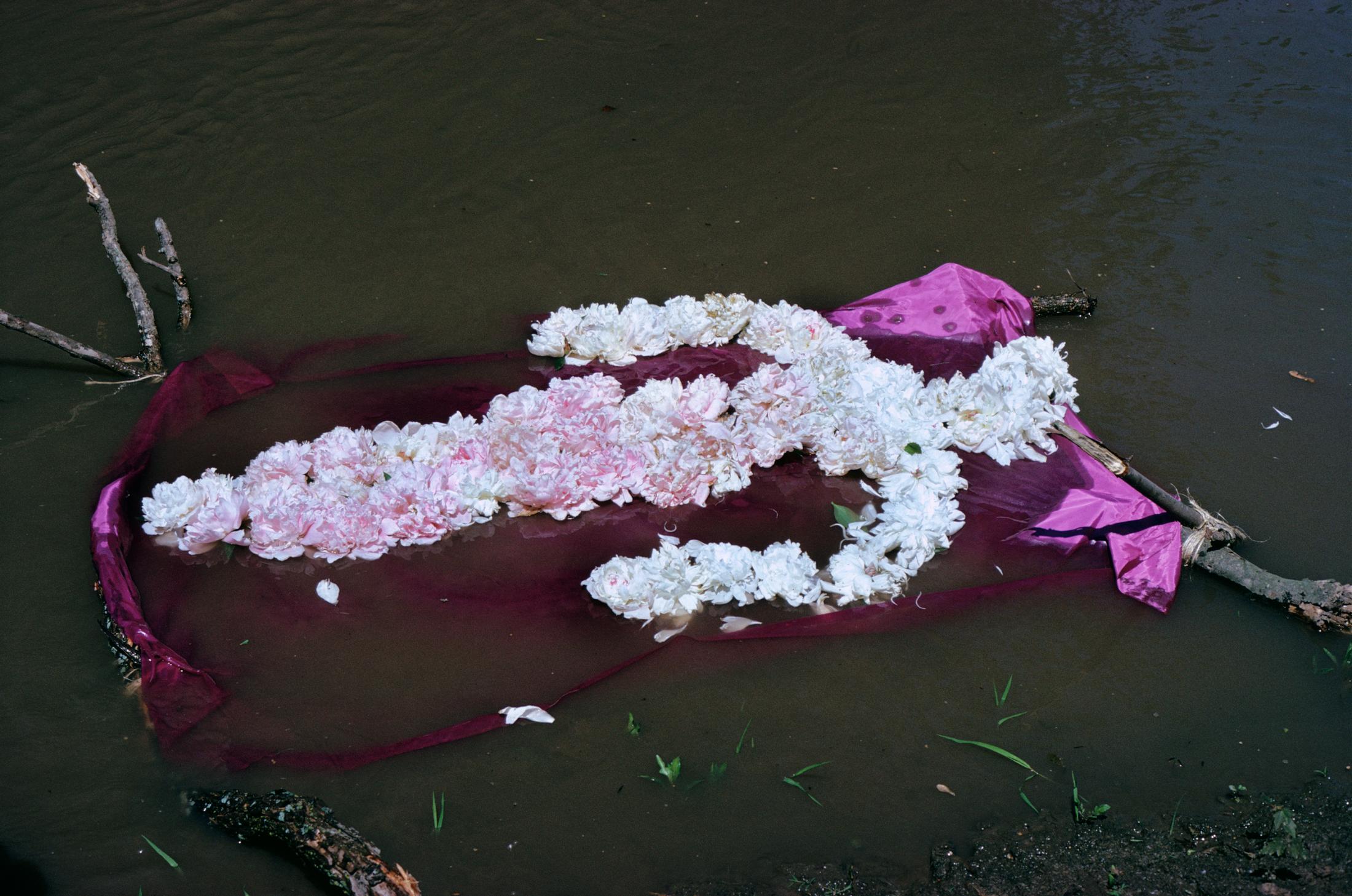 Exhibition View Solo Show Ana Mendieta «Search for origins; view on Ana Mendieta, Flower Person, Flower Body, 1975» at Musée des beaux-arts La Chaux-de-Fonds, La Chaux-de-Fonds, 2024 / Photo: Gaspard Gigon / Courtesy: The Estate of Ana Mendieta Collection, LLC. Courtesy Galerie Lelong & Co