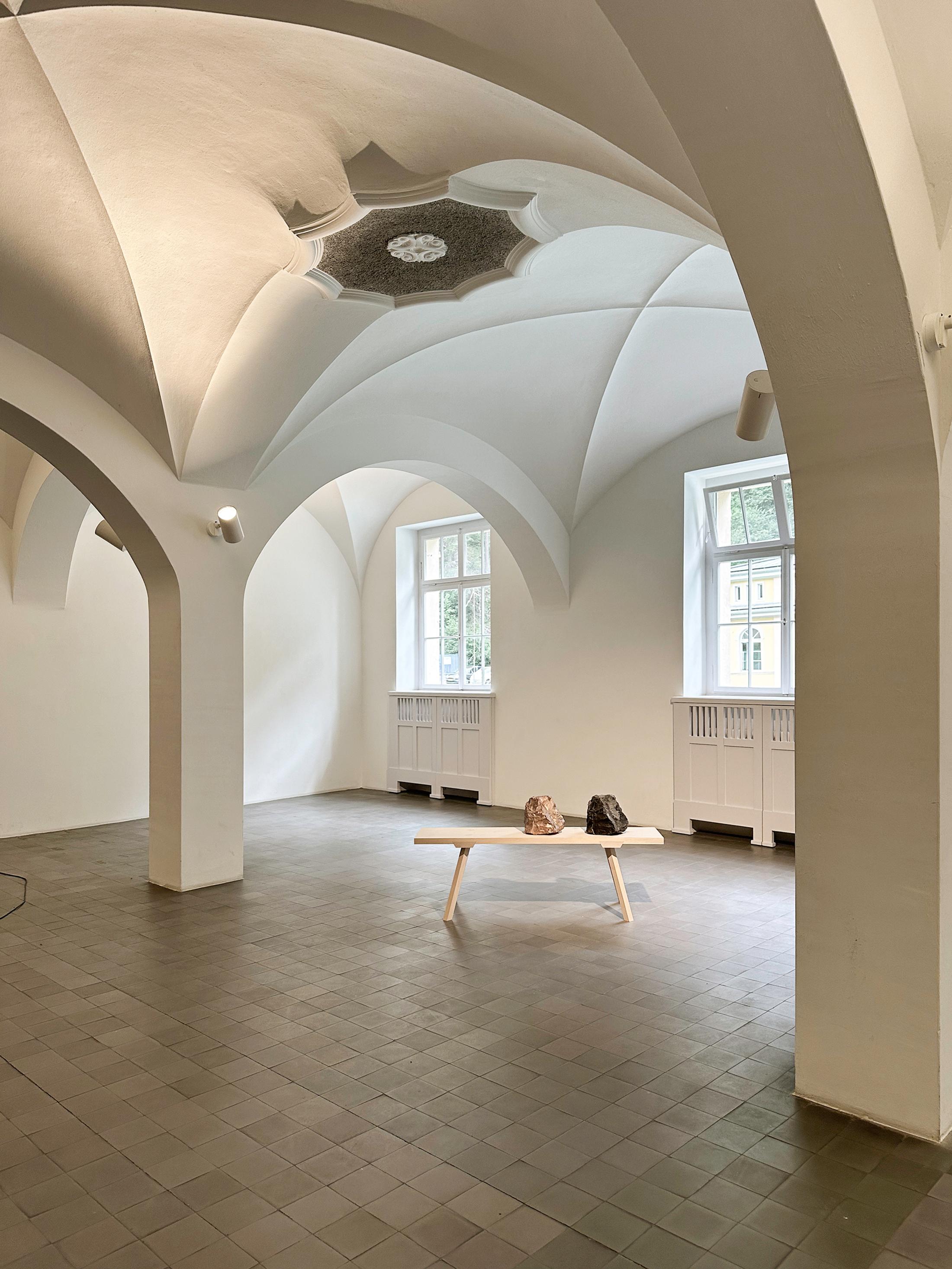 Exhibition View Solo Show Andrea Muheim «Der Mensch nimmt, sammelt und stiehlt, was er will.; view on Andrea Muhein, I T O P I N O N A V E V A N O N I P O T I, 2024» at Fundaziun Nairs, Scuol, 2024 / Photo: Andrea Muheim / Courtesy: The artist and Fundaziun Nairs