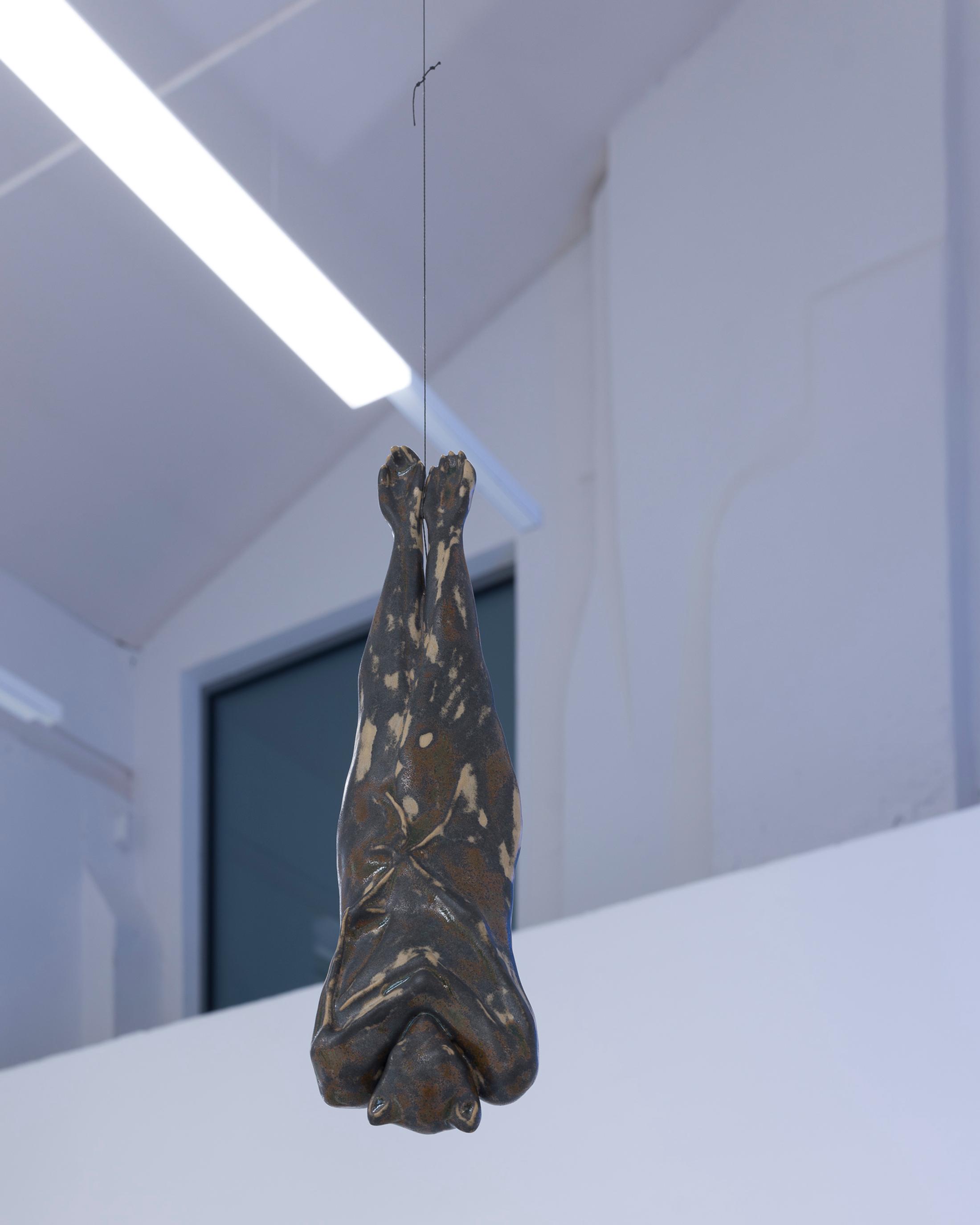 Exhibition View Group Show «Désorde sacré; view on Sina Oberhänsli, From dusk till dawn, 2020, glazed ceramic» at CAN, Centre d'art Neuchâtel, Neuchâtel, 2025 / Photo: Sebastian Verdon / Courtesy: the artists
