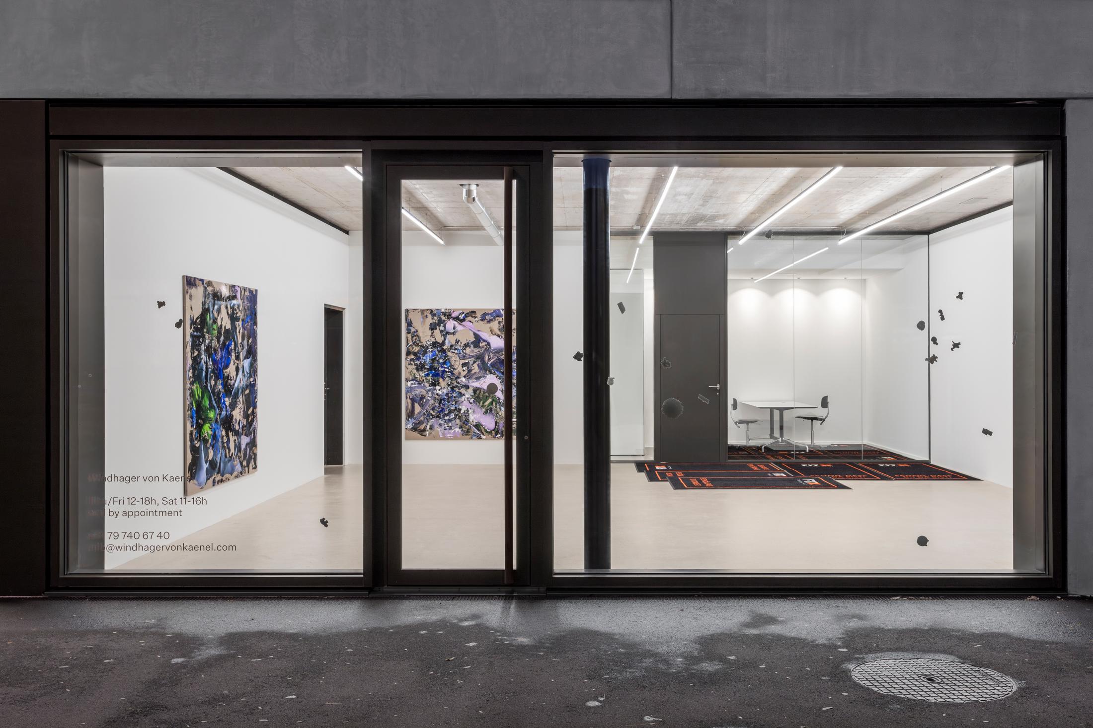 Installation View Joint Exhibition Dorota Gawęda and Eglė Kulbokaitė, David Moser «Shared Location» at Windhager von Kaenel, Zug, 2024 / Photo: Oliver Kümmerli / Courtesy: the artists and Windhager von Kaenel