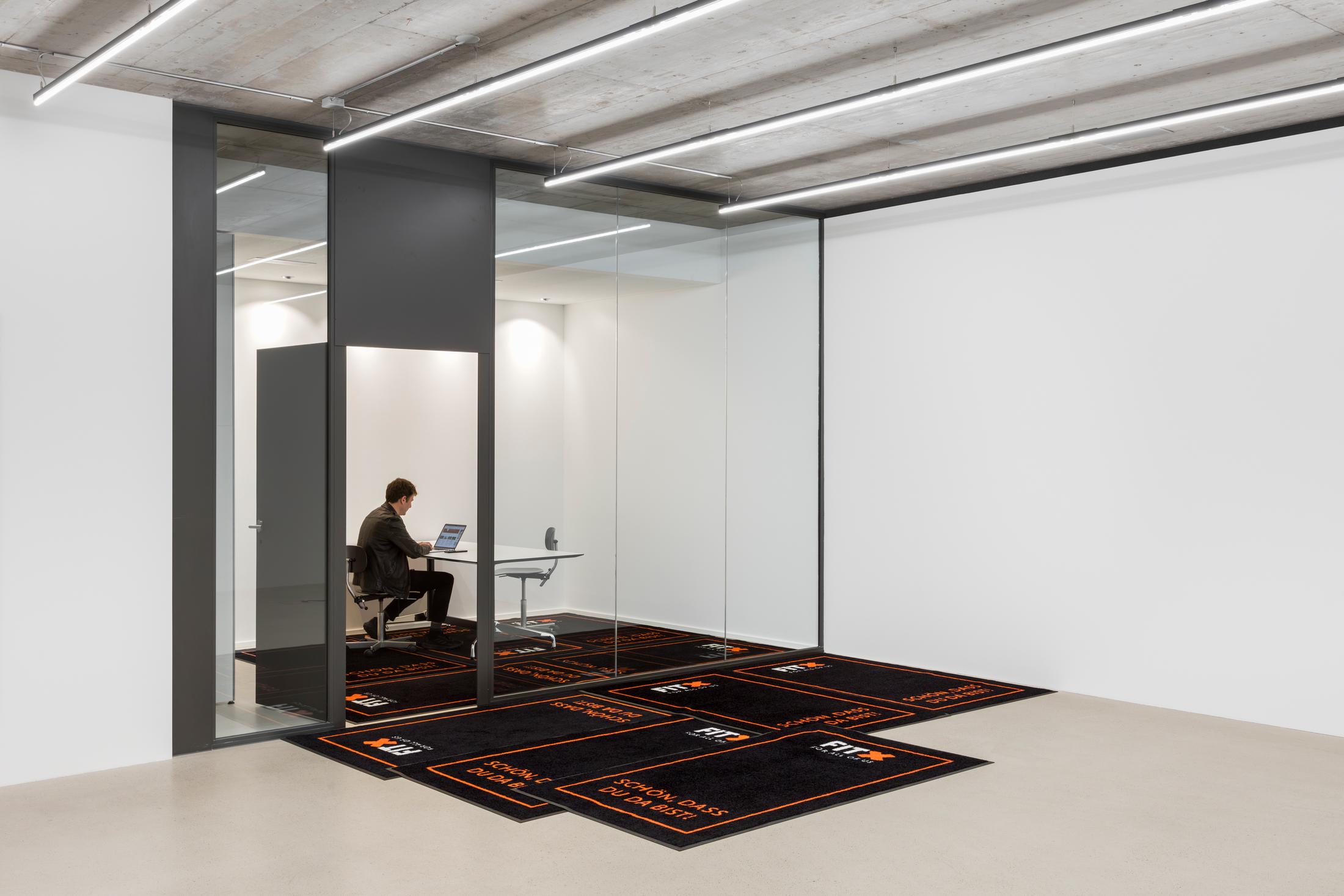 Installation View Joint Exhibition Dorota Gawęda and Eglė Kulbokaitė, David Moser «Shared Location» at Windhager von Kaenel, Zug, 2024 / Photo: Oliver Kümmerli / Courtesy: the artists and Windhager von Kaenel