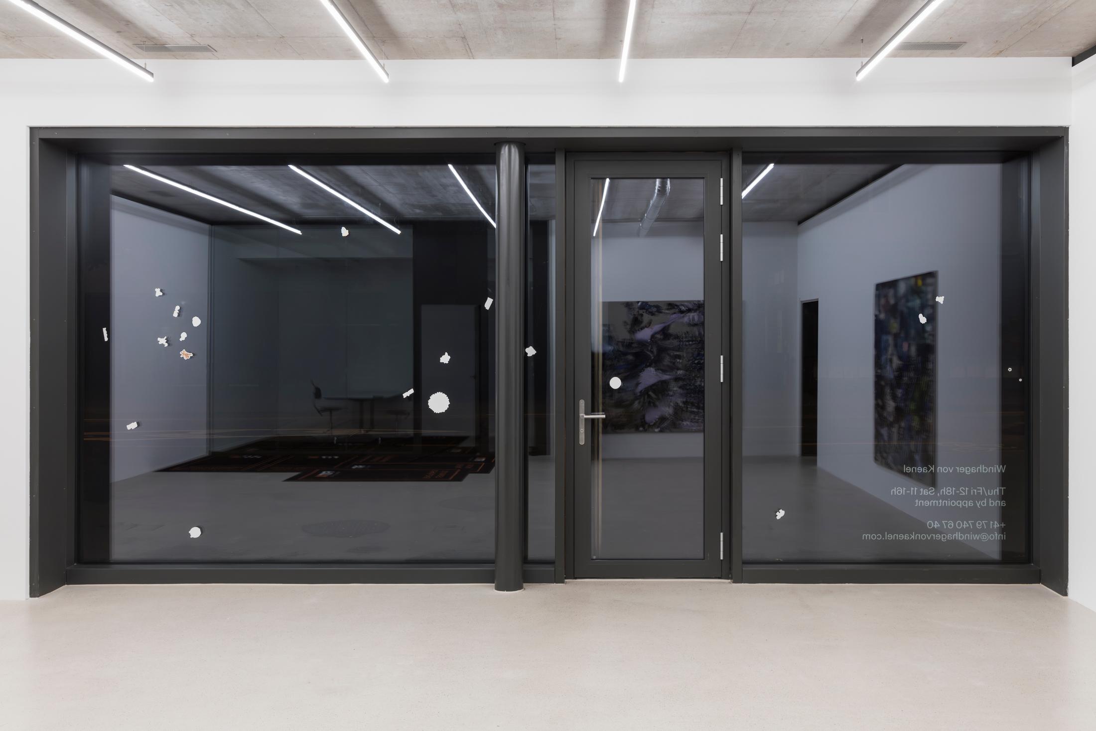 Installation View Joint Exhibition Dorota Gawęda and Eglė Kulbokaitė, David Moser «Shared Location» at Windhager von Kaenel, Zug, 2024 / Photo: Oliver Kümmerli / Courtesy: the artists and Windhager von Kaenel