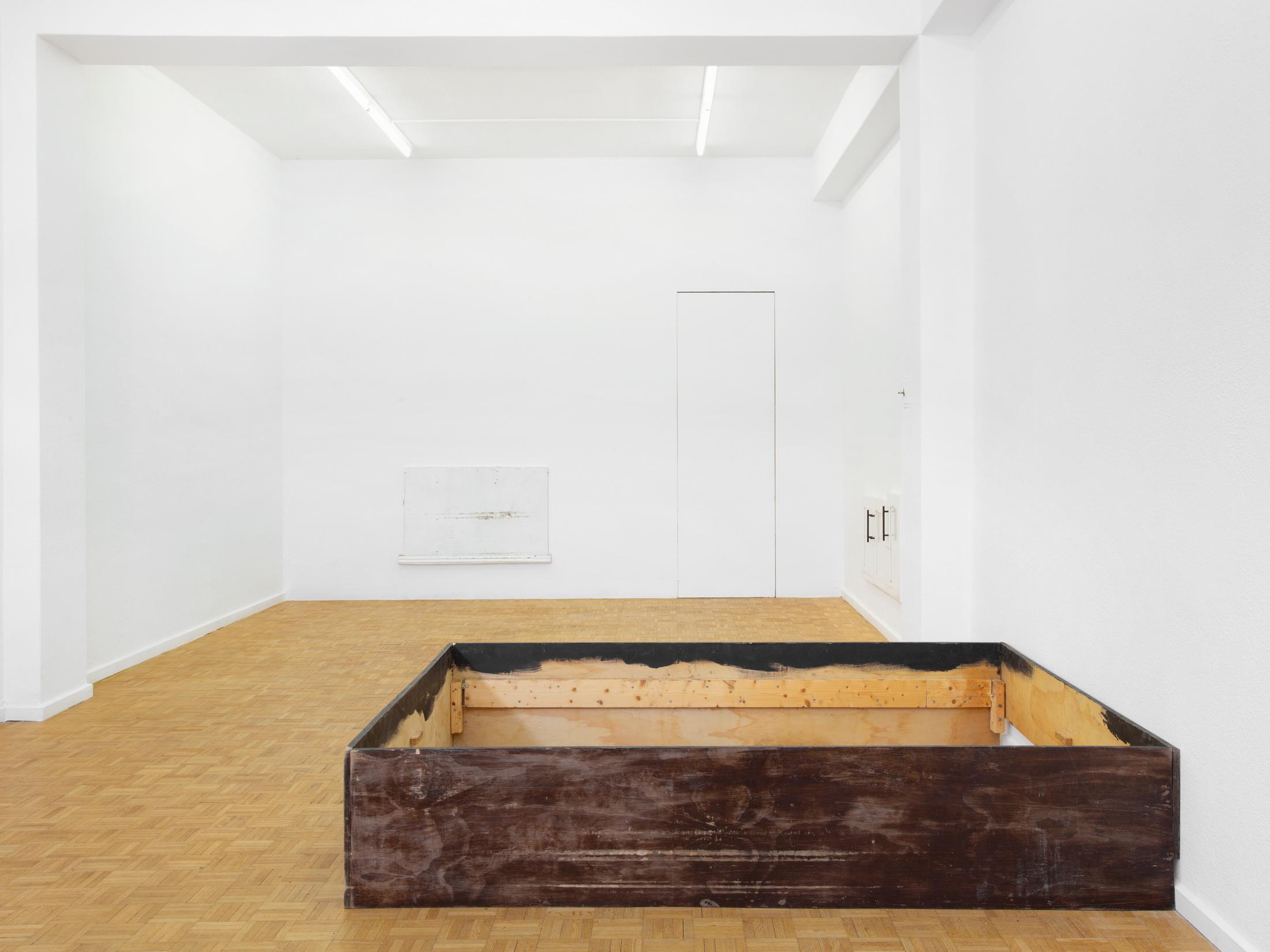 Exhibition View Emily Barker Solo Show «Wall Works» at Sentiment, Zurich, 2023-2024 / Photo: Philipp Rupp & Julien Gremaud / Courtesy: the artist and Sentiment