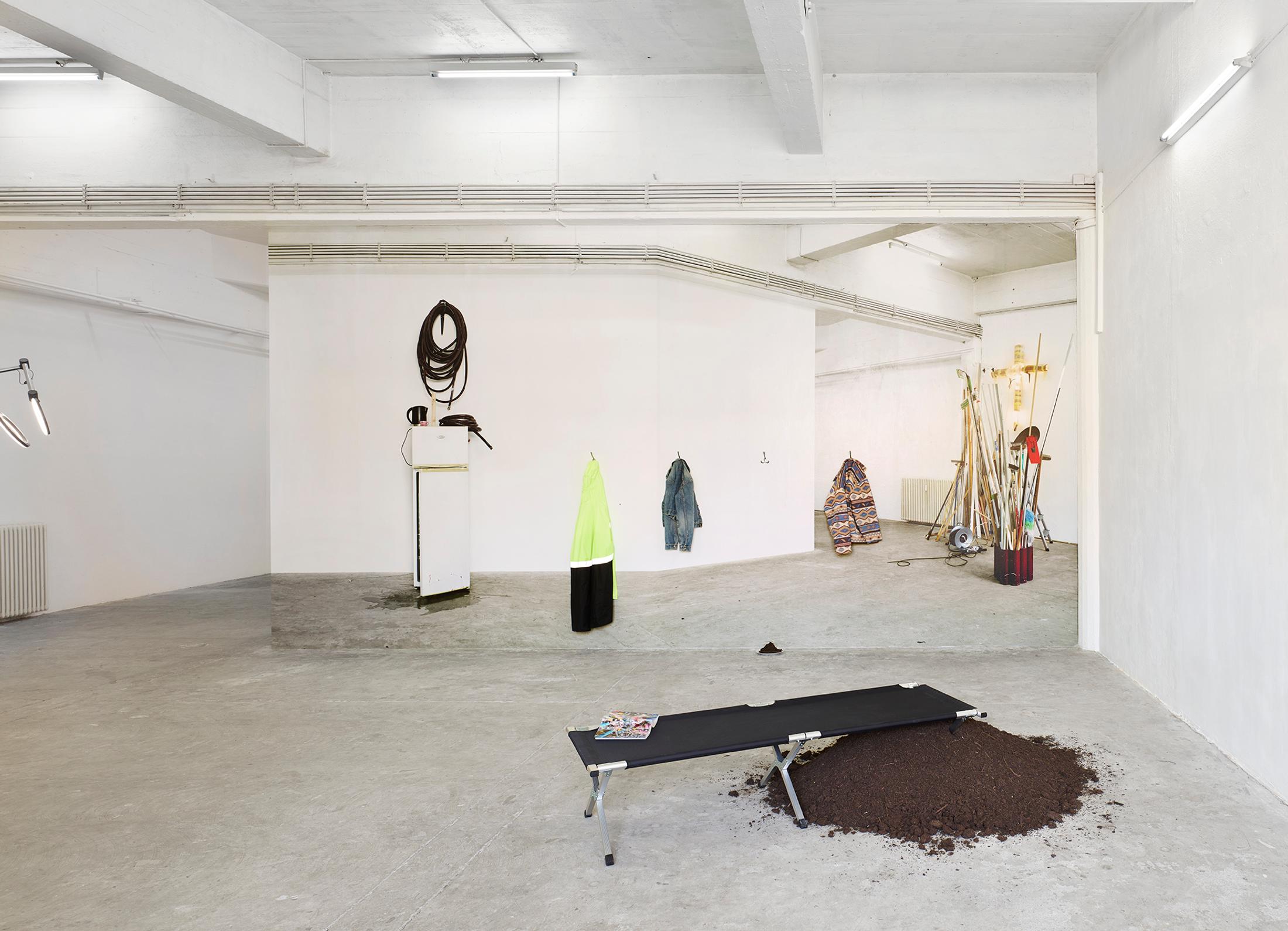 Exhibition View Solo Show «Emmanuelle Lainé» at CIRCUIT, Lausanne, 2024 / Photo: David Gagnebin-de Bons / Courtesy: The artist and CIRCUIT, Centre d'art contemporain