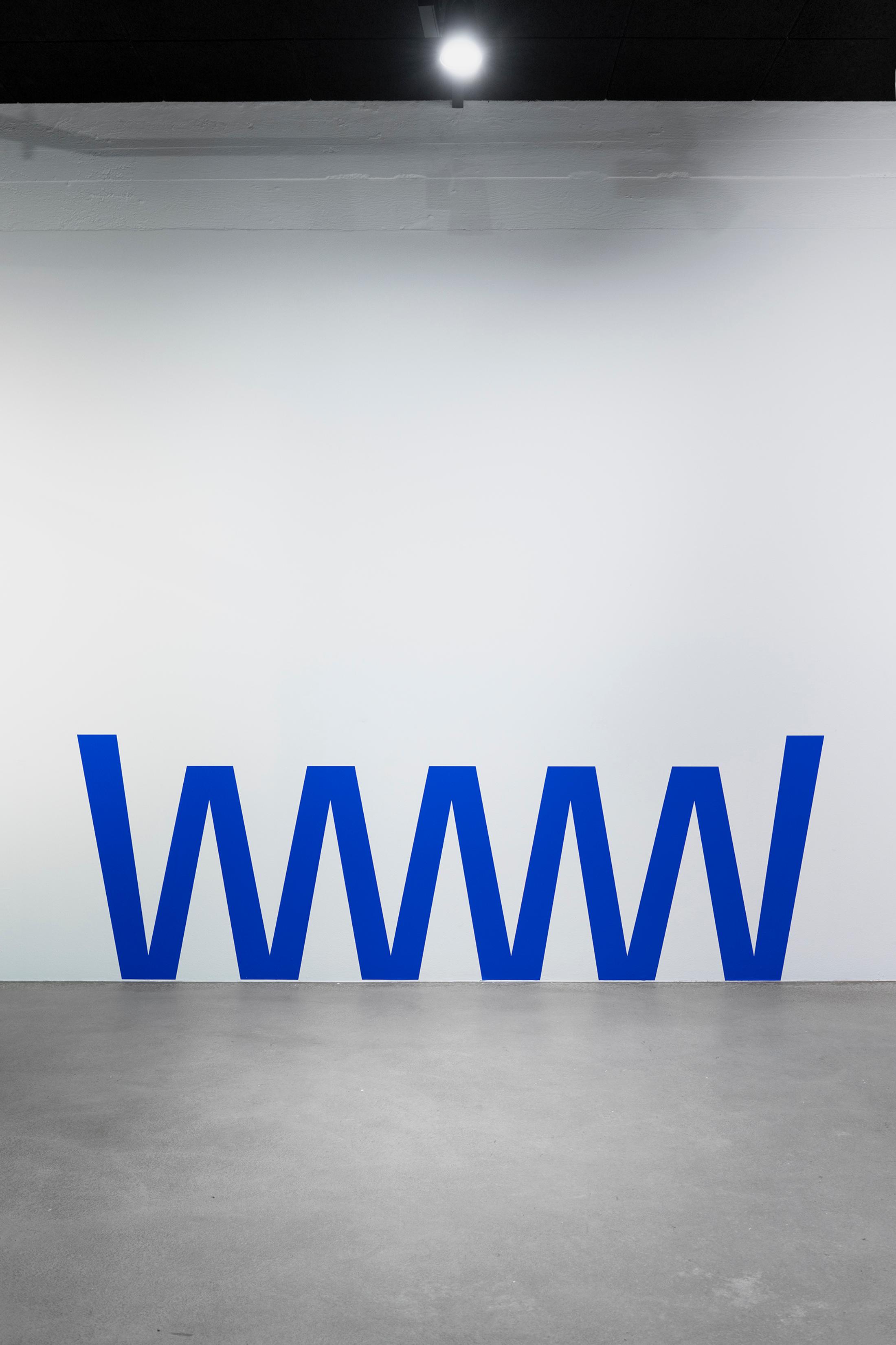 Exhibition View Group Show «Esther Hunziker, Stefan Karrer, Alfatih; view on Stefan Karrer,  World Wide Web Worm, 2024» at HEK (House of Electronic Arts), Basel, 2025 / Photo: Franz Wamhof / Courtesy: the artists and Schweizer Medienkunst – Pax Art Awards 2024