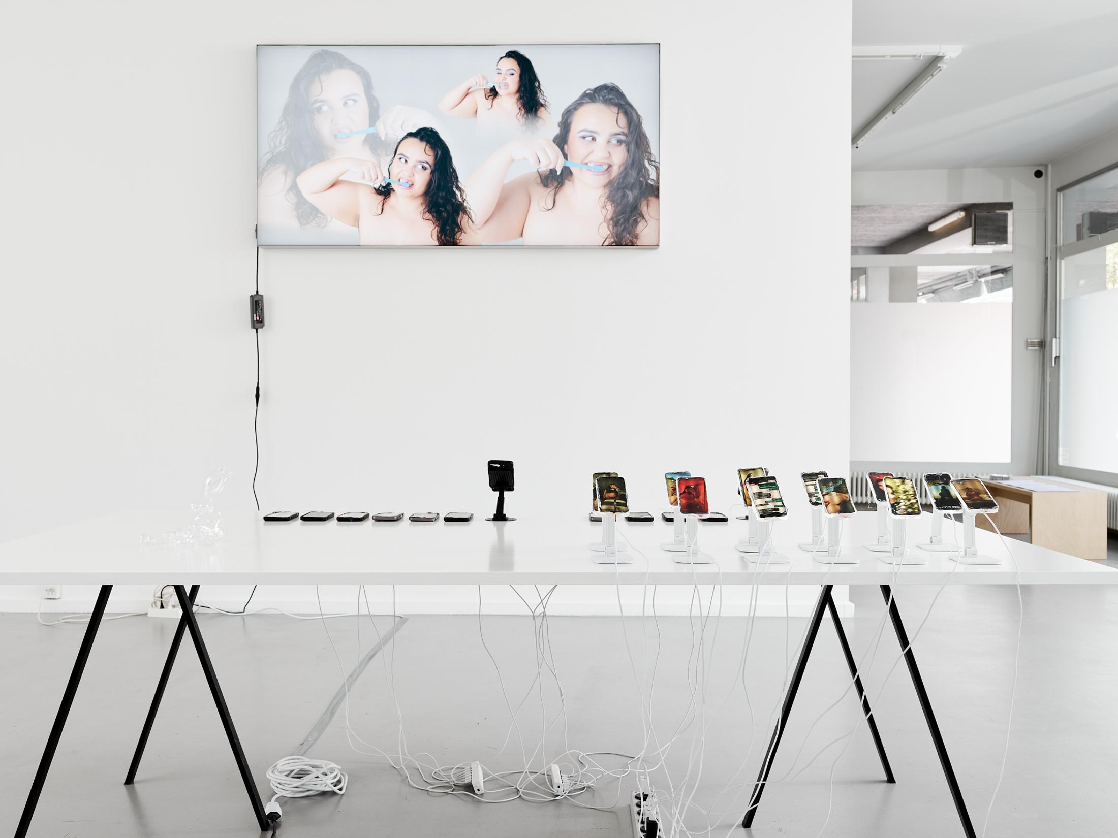 Exhibition View Solo Show Giulia Essyad «INNARDS; view on the table say you love me bitch (2024), Bubble (2024), on the wall Traumatophiliac (the first time I ever felt like this) (2024) » at Centre d’Édition Contemporaine Genève, Geneva, 2024 / Photo: Sandra Pointet / Courtesy: The artist and  Centre d’édition contemporaine Genève