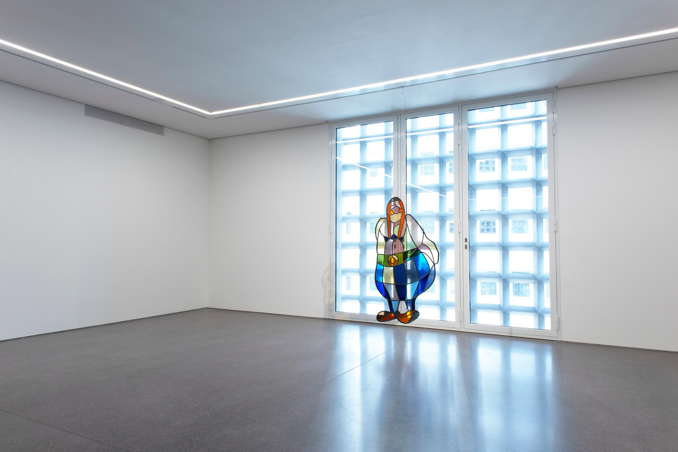 Exhibition View Solo Show Jan Kiefer «Rather Laugh; view on Jan Kiefer, Zu viel ist nicht gesund (Obelix), 2023-2024» at Bündner Kunstmuseum, Chur, 2024 / Photo: Thomas Strub / Courtesy: The artist and Bündner Kunstmuseum Chur