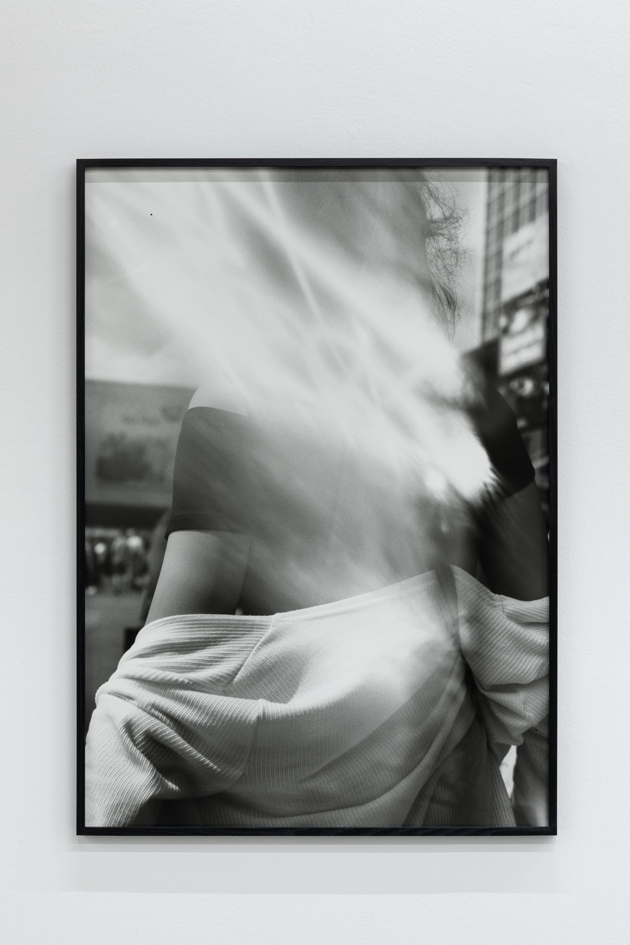 Exhibition View Solo Show Lukas Hoffmann «Strassenbilder» at Kunsthalle Luzern, Lucerne, 2024 / Photo: Kilian Bannwart / Courtesy: The artist and Kunsthalle Luzern