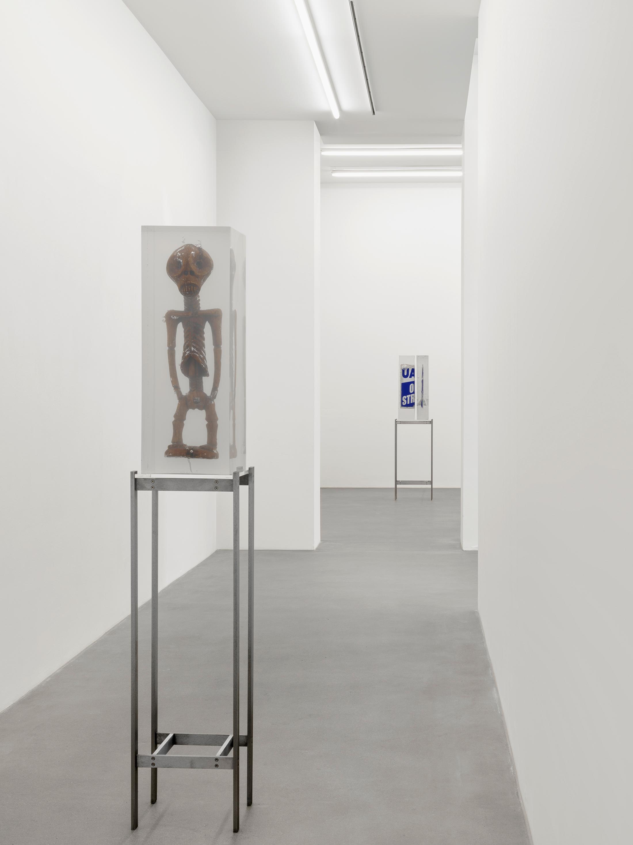 Exhibition View Solo Show Matthew Angelo Harrison «American Ghost» at Galerie Eva Presenhuber, Zurich, 2024 / Photo: Stefan Altenburger Photography / Courtesy: The artist and Galerie Eva Presenhuber