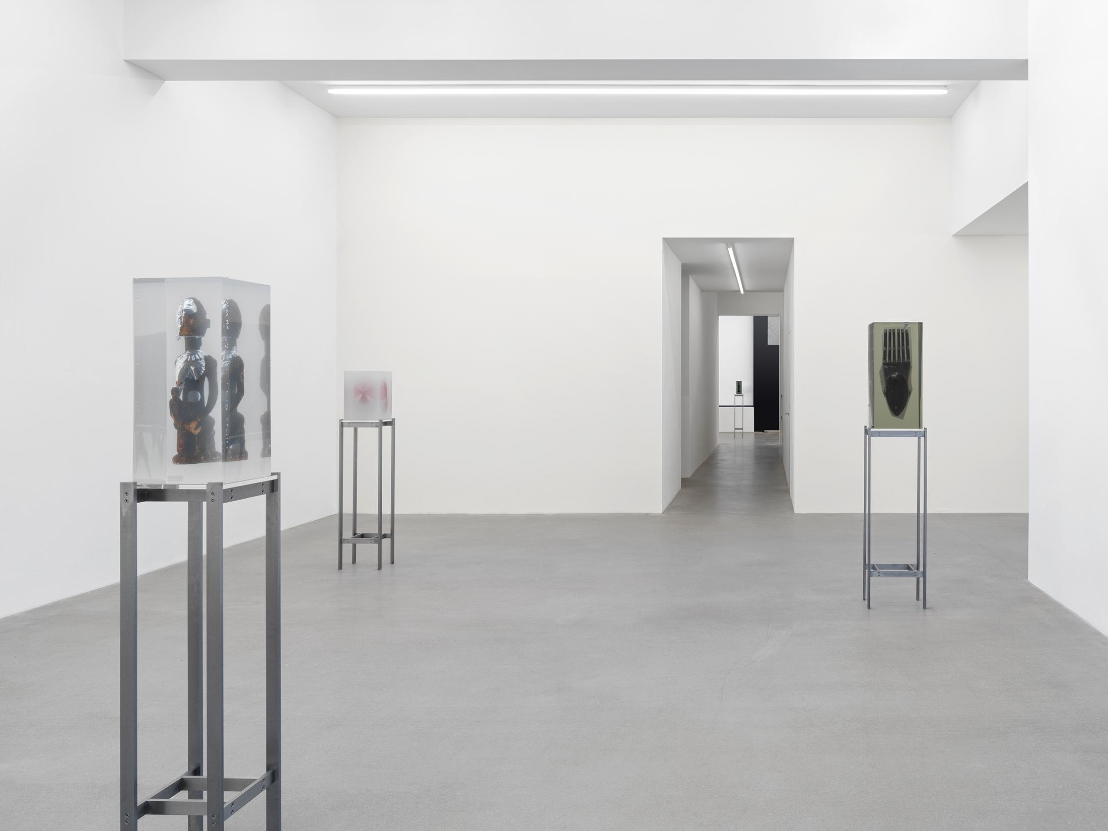 Exhibition View Solo Show Matthew Angelo Harrison «American Ghost» at Galerie Eva Presenhuber, Zurich, 2024 / Photo: Stefan Altenburger Photography / Courtesy: The artist and Galerie Eva Presenhuber