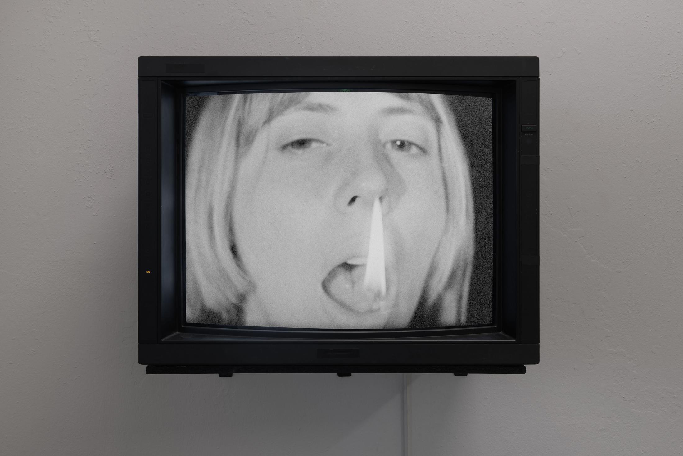 Exhibition View Adele Dipasquale & Hunter Longe Duo Show «In un Vuoto Cielo; view on Adele Dipasquale, Spirit Talks #2, 16mm film transferred in FullHD, 1’39’’, 2023» at Sonnenstube, Lugano, 2023-2024 / Photo: Mattia Angelini / Courtesy: the artist and Sonnenstube