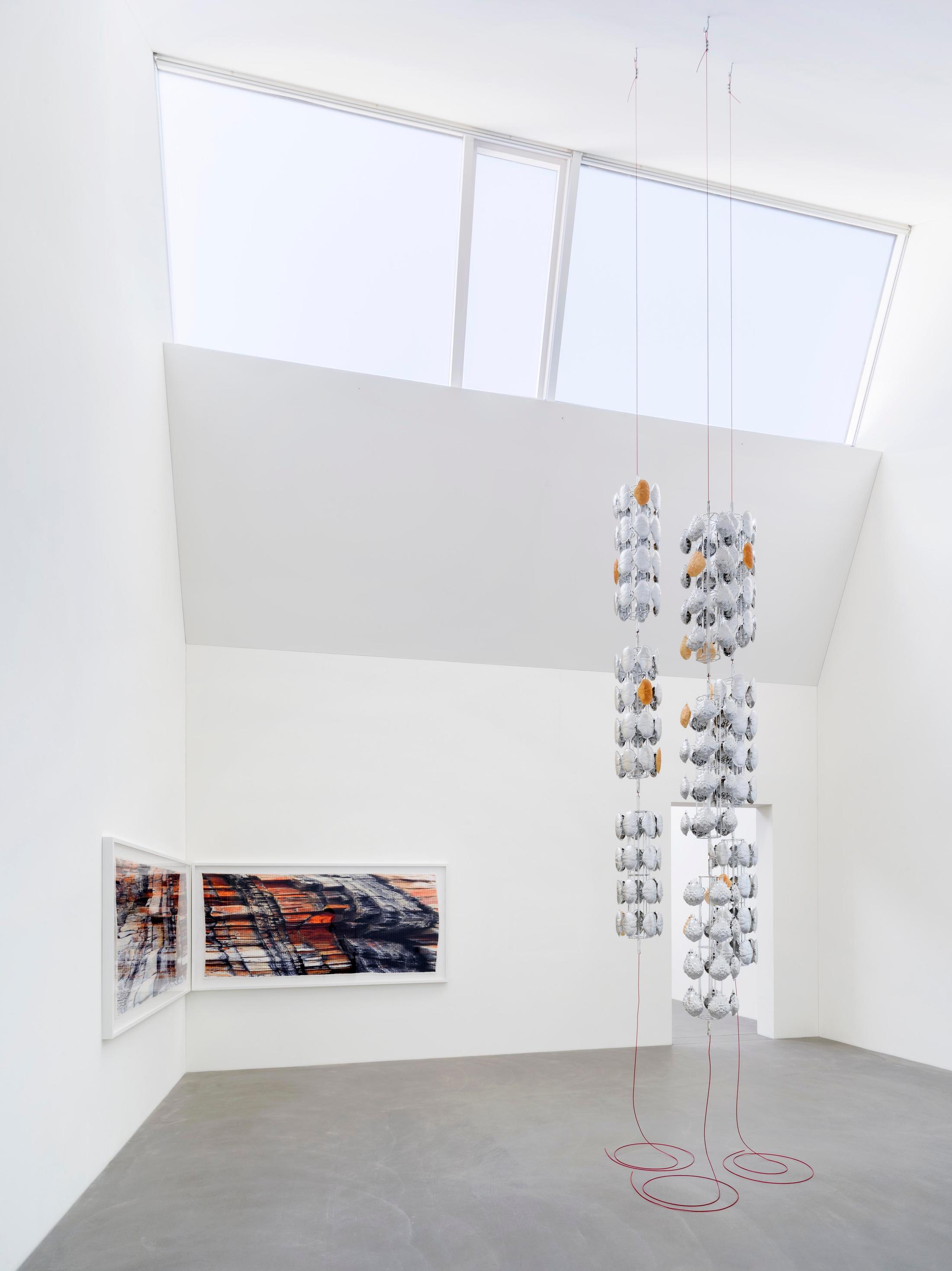 Exhibition View Alice Channer Solo Show «Heavy Metals / Silk Cut» at Kunstmuseum Kunsthalle Appenzell, Appenzell, 2023 / Photo: Roman März / Courtesy: the artist and Kunstmuseum Kunsthalle Appenzell