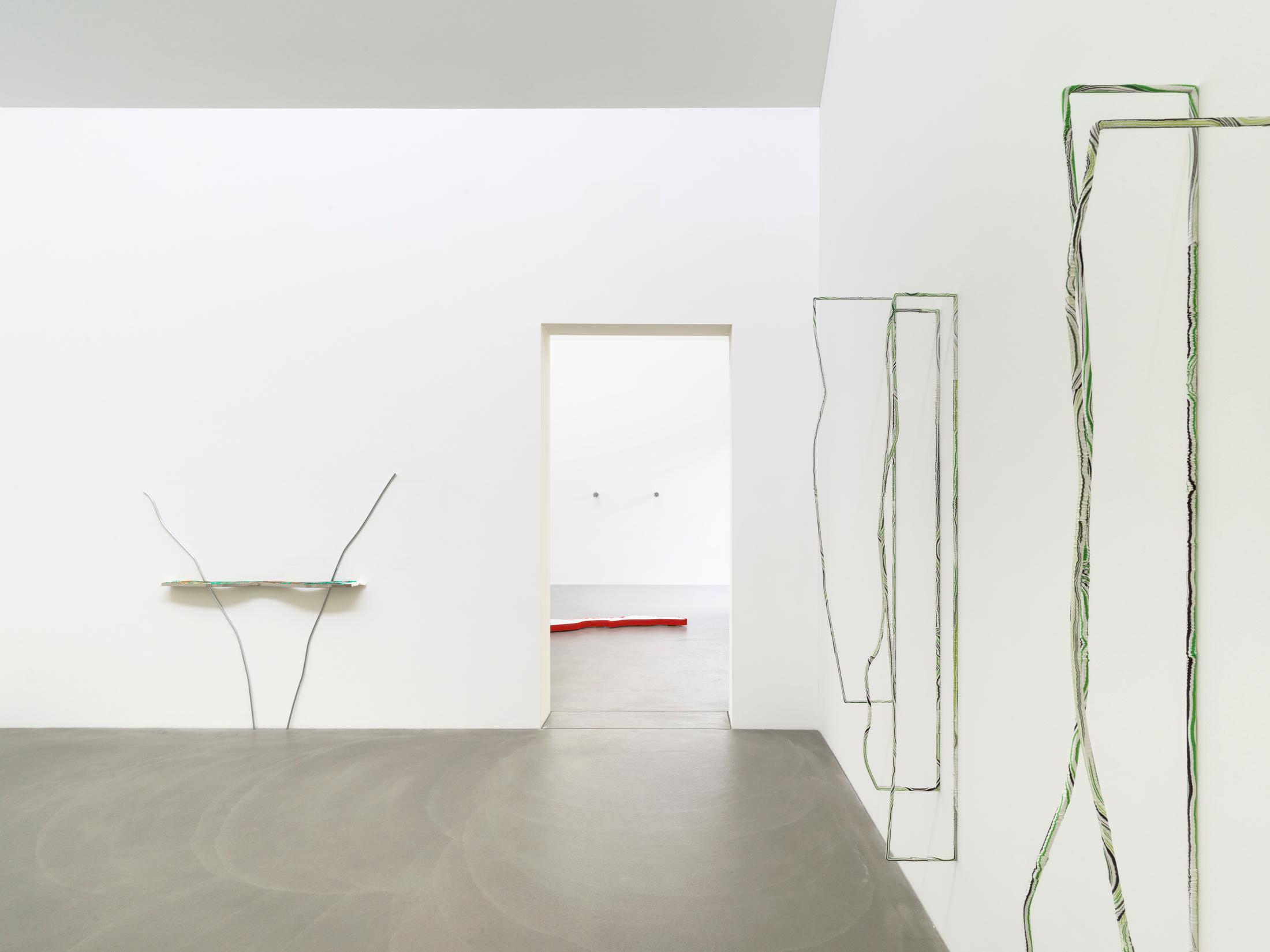 Exhibition View Alice Channer Solo Show «Heavy Metals / Silk Cut» at Kunstmuseum Kunsthalle Appenzell, Appenzell, 2023 / Photo: Roman März / Courtesy: the artist and Kunstmuseum Kunsthalle Appenzell