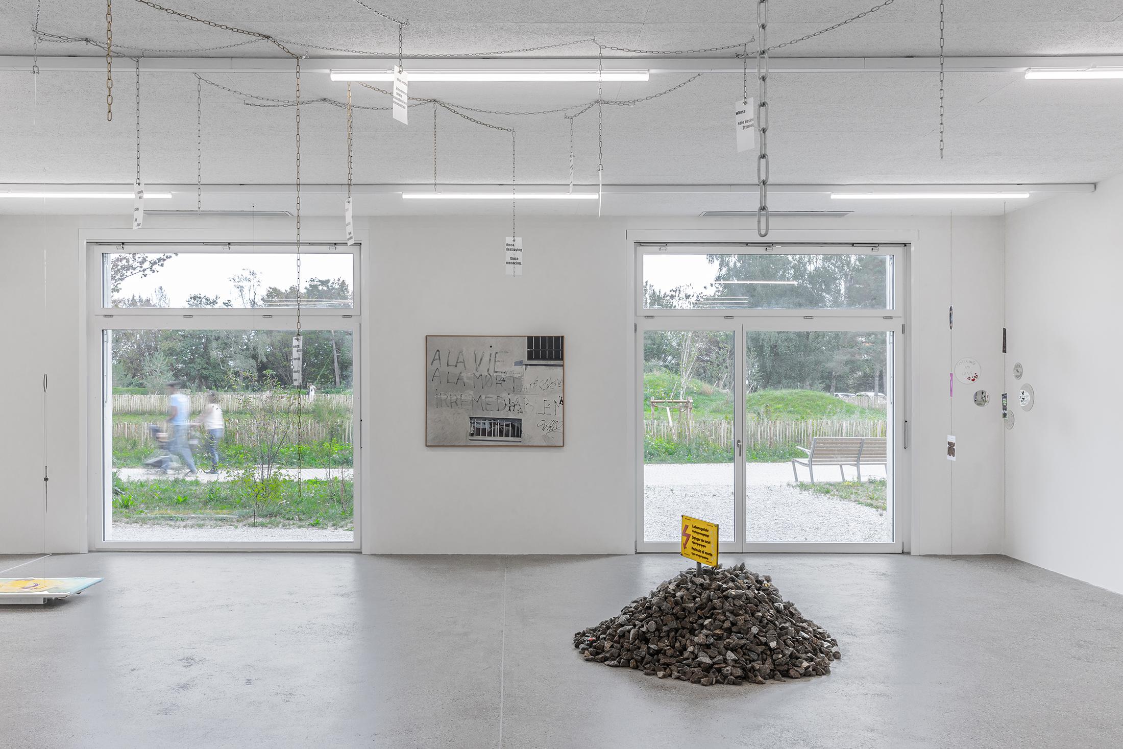 Exhibition View Group Show «All My Loved Ones Like To Fight» at CALM - Centre d'Art La Meute, Lausanne, 2023 / Photo: Théo Dufloo / Courtesy: the artists and CALM - Centre d'Art La Meute