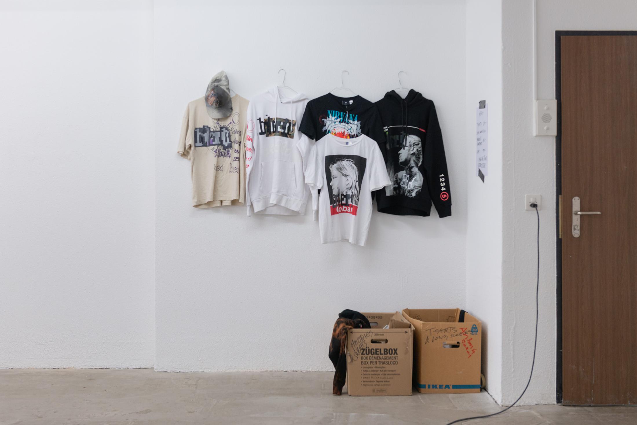 Exhibition View bleed Solo Show «numb» at Hamlet, Zurich, 2023-2024 / Photo: Wilf Speller / Courtesy: the artists and Hamlet