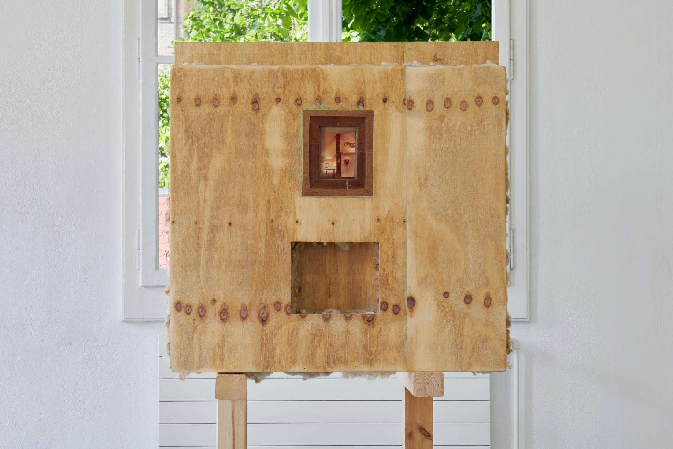 Exhibition View Brad Kronz Solo Show «Nine Types of Industrial Pollution; view on Brad Kronz, Merge Mansion, 2023» at Kunsthalle Friart, Fribourg, 2023 / Photo: Guillaume Python / Courtesy: the artist and Kunsthalle Friart