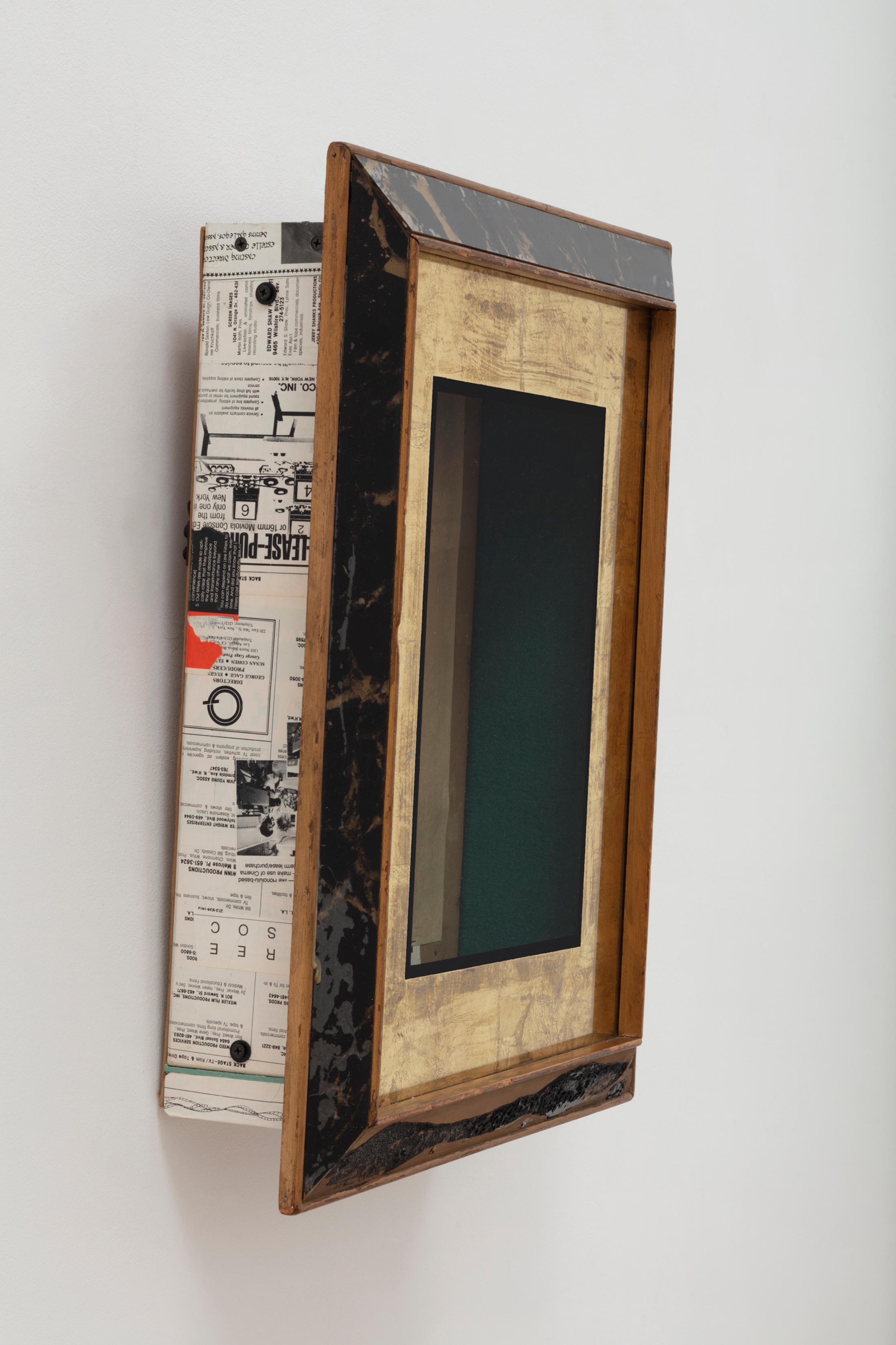 Exhibition View Brad Kronz Solo Show «Nine Types of Industrial Pollution; view on Brad Kronz, Untitled, 2019» at Kunsthalle Friart, Fribourg, 2023 / Photo: Tim Ohler / Courtesy: the artist and Kunsthalle Friart