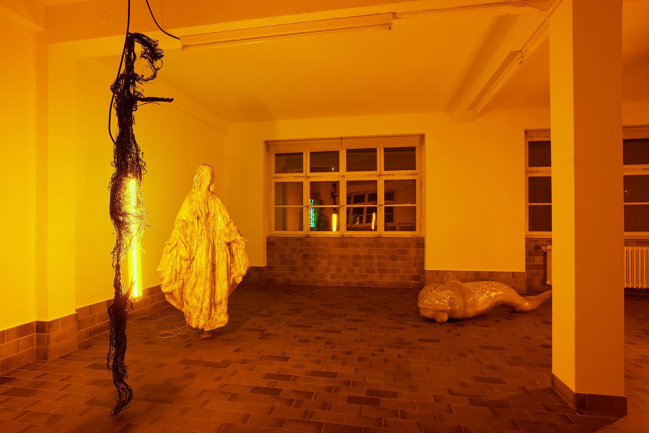 Exhibition View Duo Show «Octogone» at Mayday, Basel, 2023 / Photo: Moritz Schermbach / Courtesy: the artists and Mayday