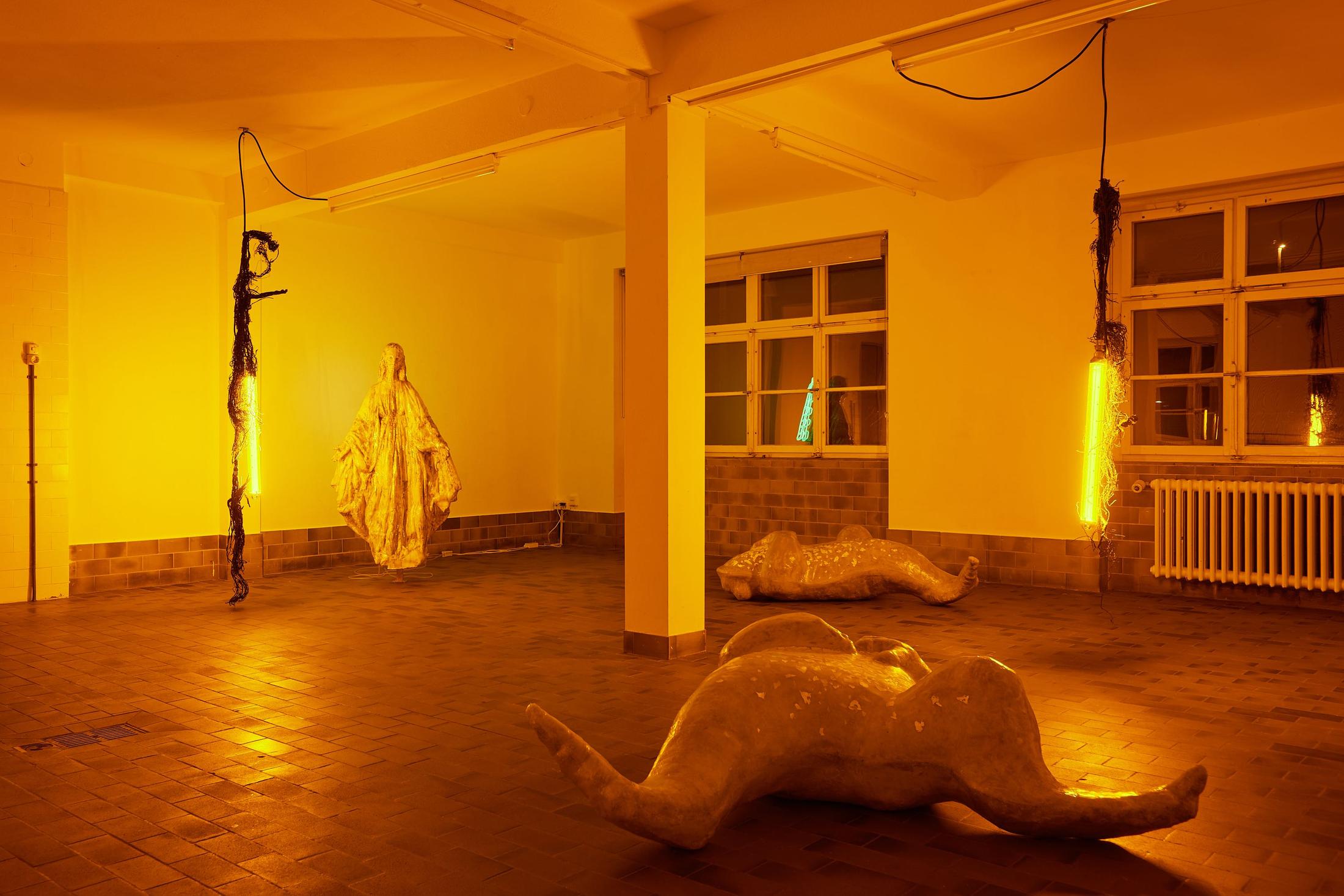 Exhibition View Duo Show «Octogone» at Mayday, Basel, 2023 / Photo: Moritz Schermbach / Courtesy: the artists and Mayday