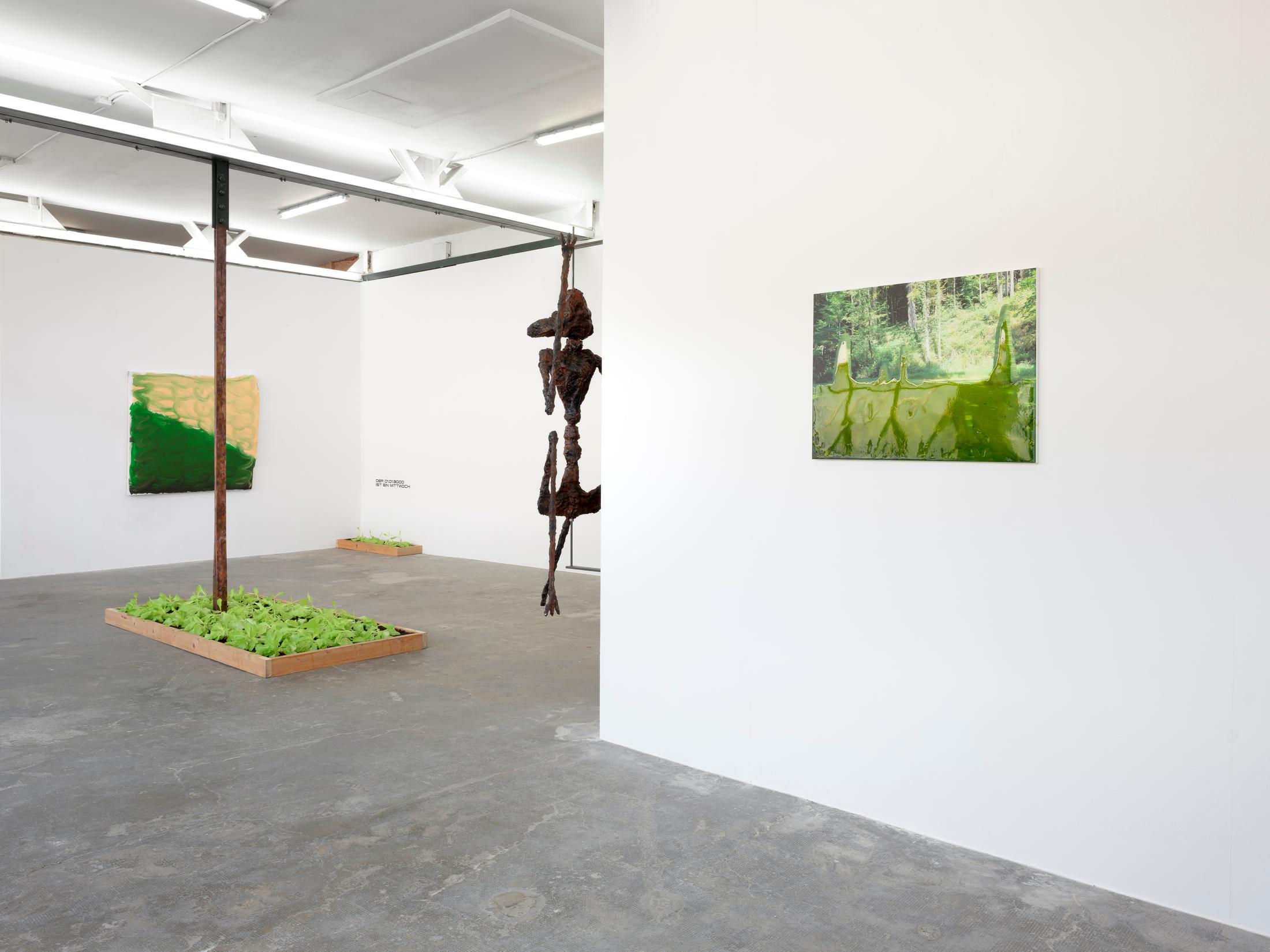 Exhibition View Group Show «Der 01.01.3000 ist ein Mittwoch» at Smallville, Neuchâtel, 2023 / Photo: Sebastian Verdon / Courtesy: the artists and Smallville