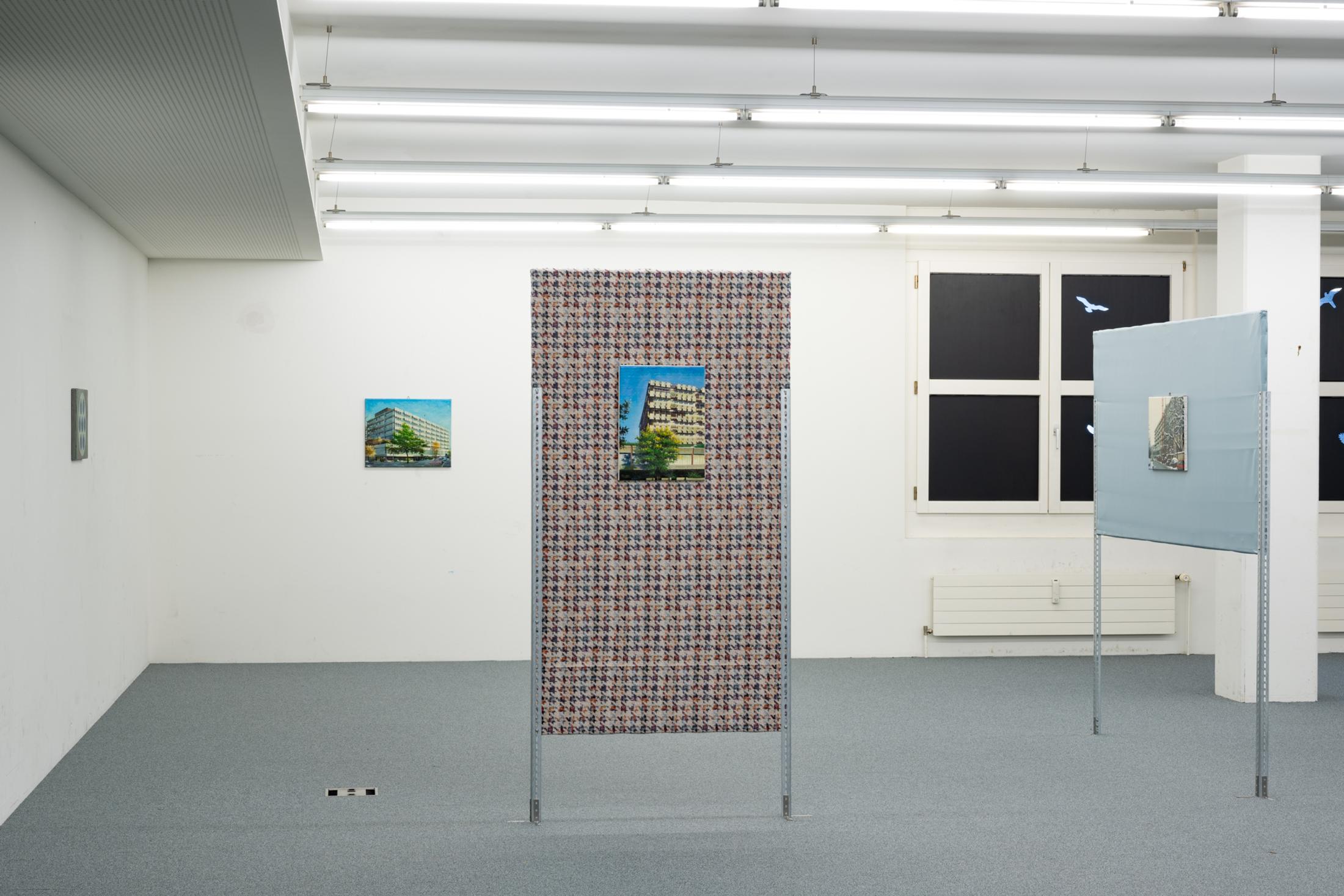 Exhibition View Diogo Pinto Solo Show «Decaf Ballad» at Dietikon Projektraum, Dietikon, 2023 / Photo: Finn Curry / Courtesy: the artist and Dietikon Projektraum