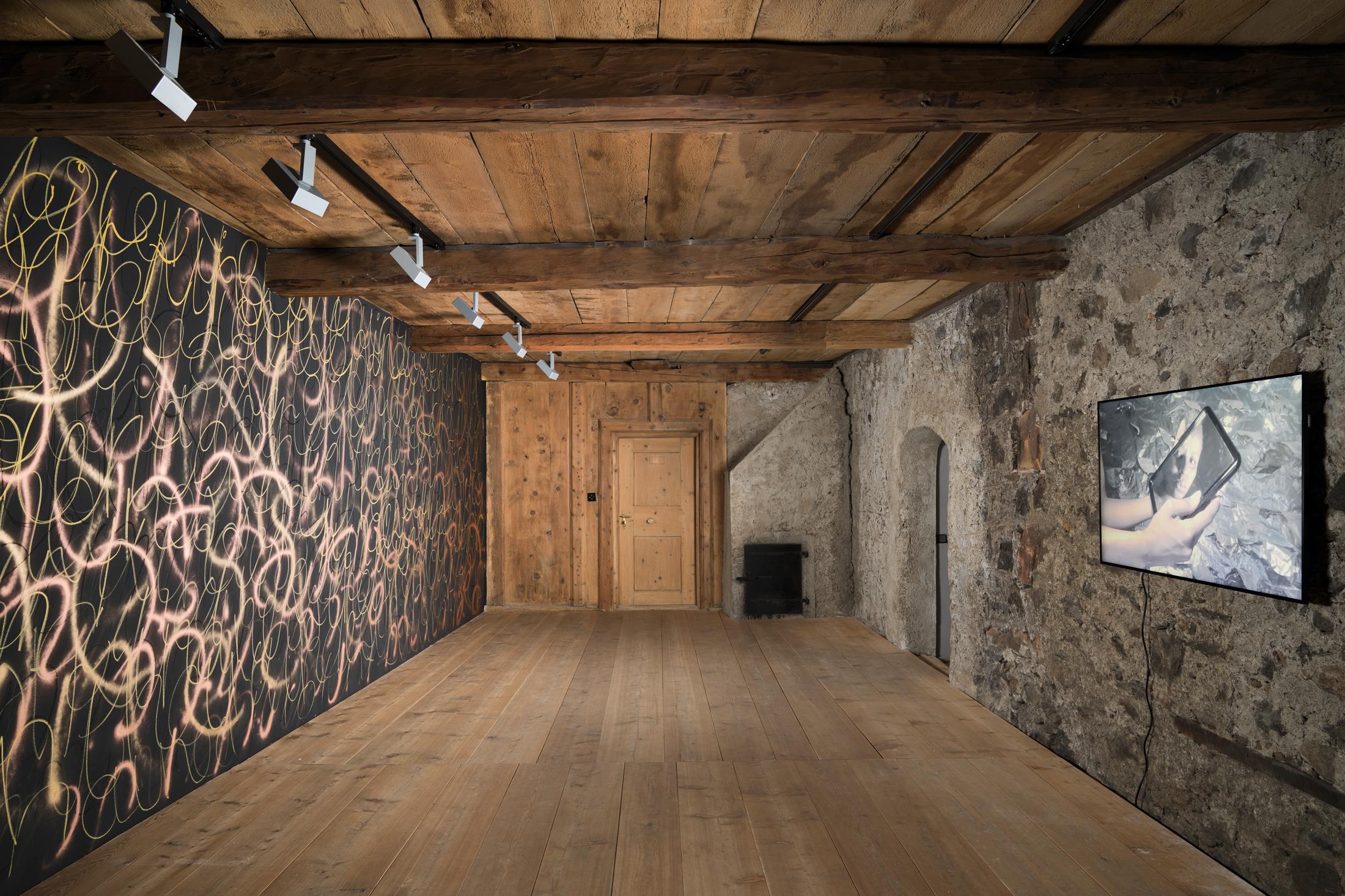 Exhibition View donna Kukama Solo Show «transcendence» at Galerie Tschudi, Zuoz, 2023 / Photo: Ralph Feiner / Courtesy: the artist and Galerie Tschudi