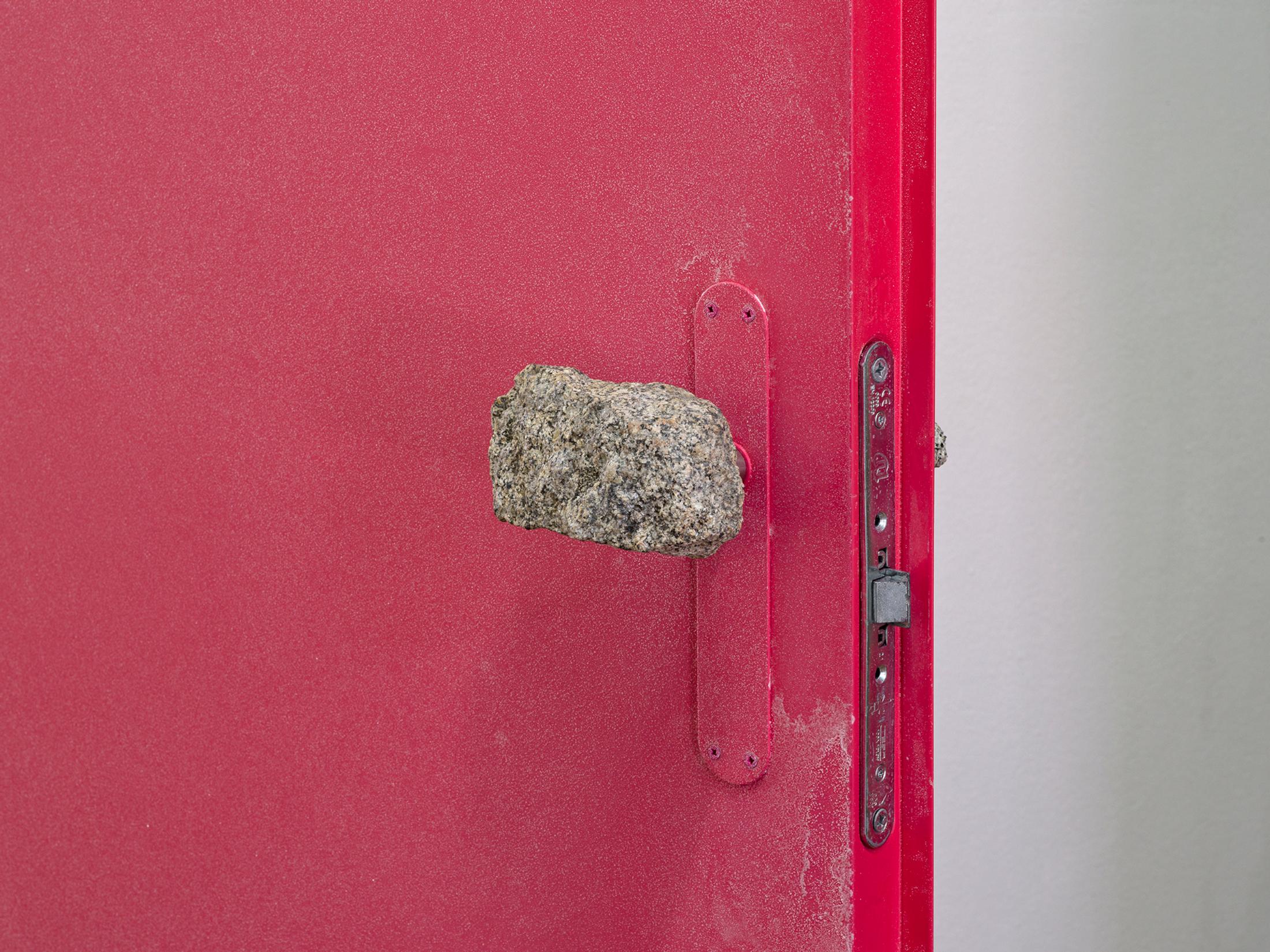Exhibition View Hunter Longe Solo Show «Various Lambent Portals; view on Hunter Longe, Doorway to Brain (Left), 2023» at Kunsthaus Langenthal, Langenthal, 2023 / Photo: Cedric Mussano / Courtesy: the artist and Kunsthaus Langenthal