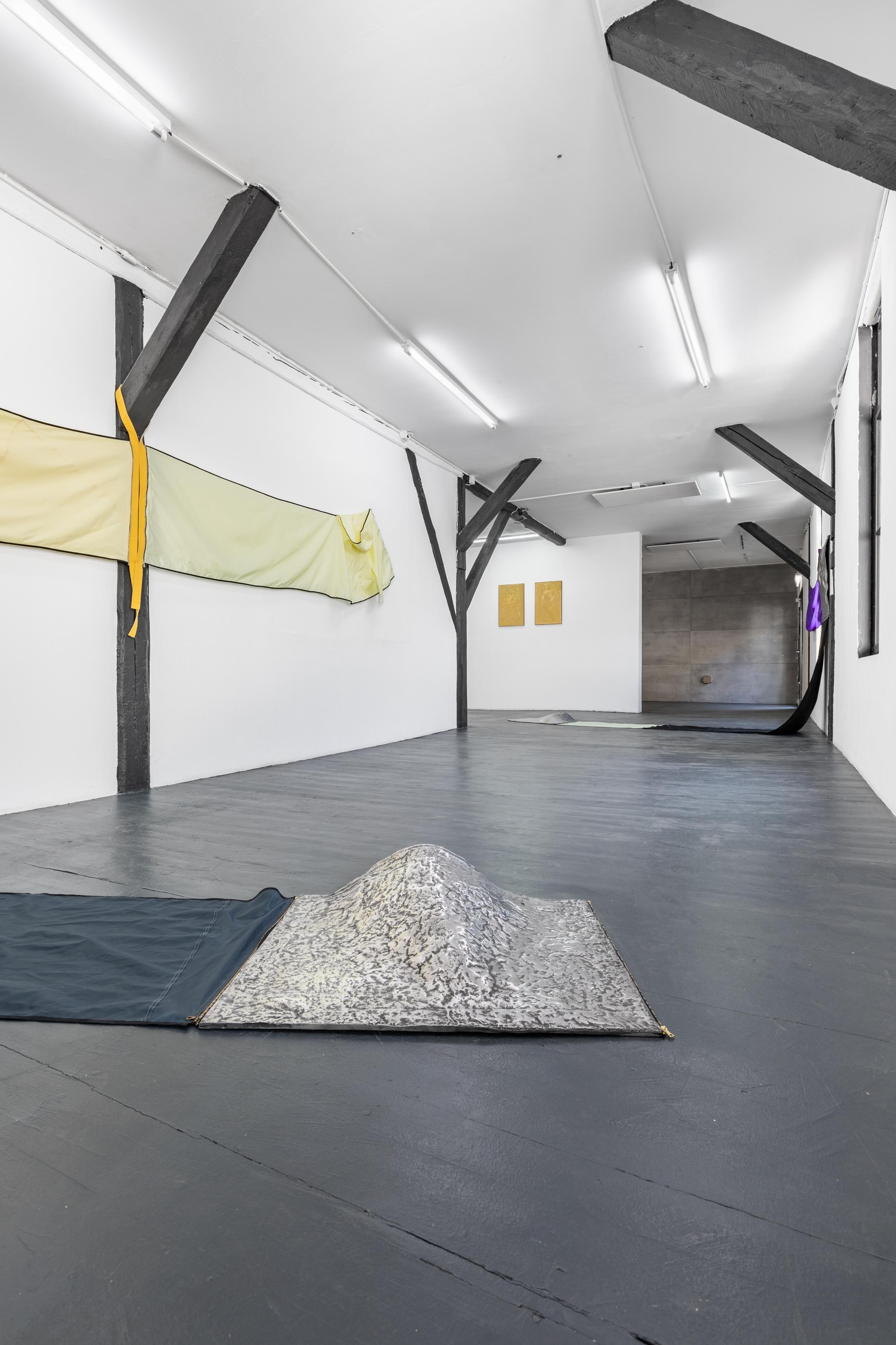 Exhibition View Duo Show «Leila Peacock & Gil Pellaton» at Last Tango, Zurich, 2023 / Photo: Kilian Bannwart / Courtesy: the artists and Last Tango