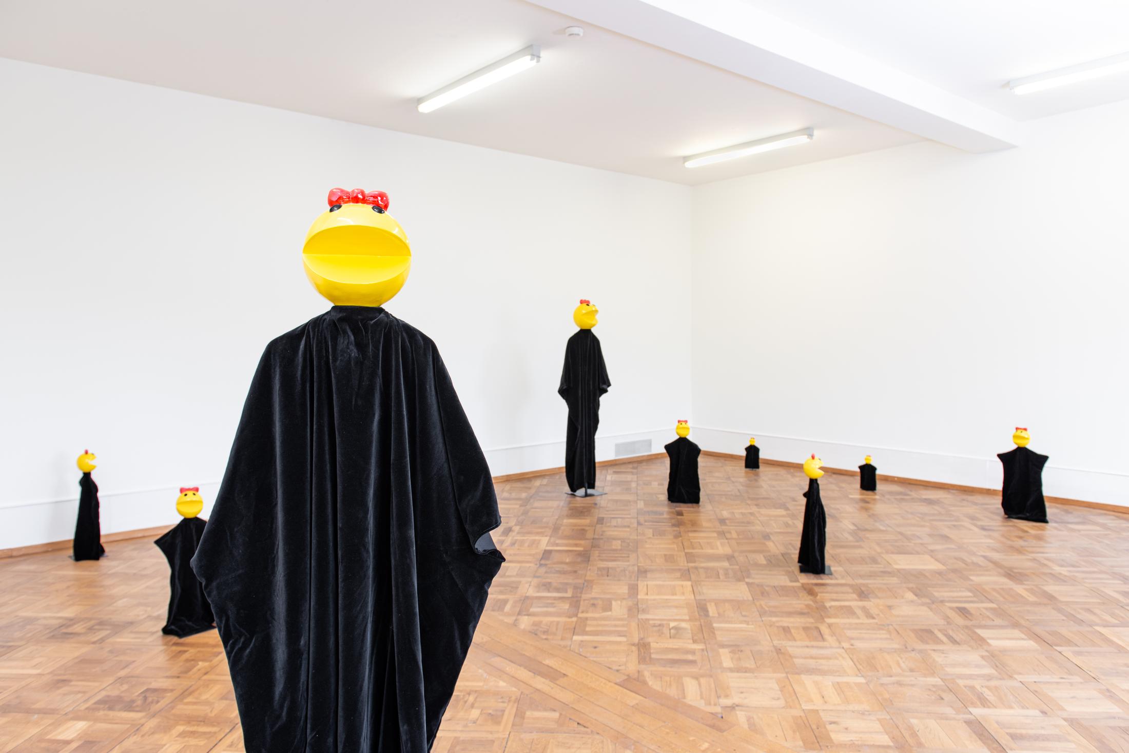 Exhibition View Liz Craft Solo Show «Me Princess» at Kunsthaus Centre d'art Pasquart, Biel, 2023 / Photo: Lea Kunz / Courtesy: the artist and Kunsthaus Centre d'art Pasquart