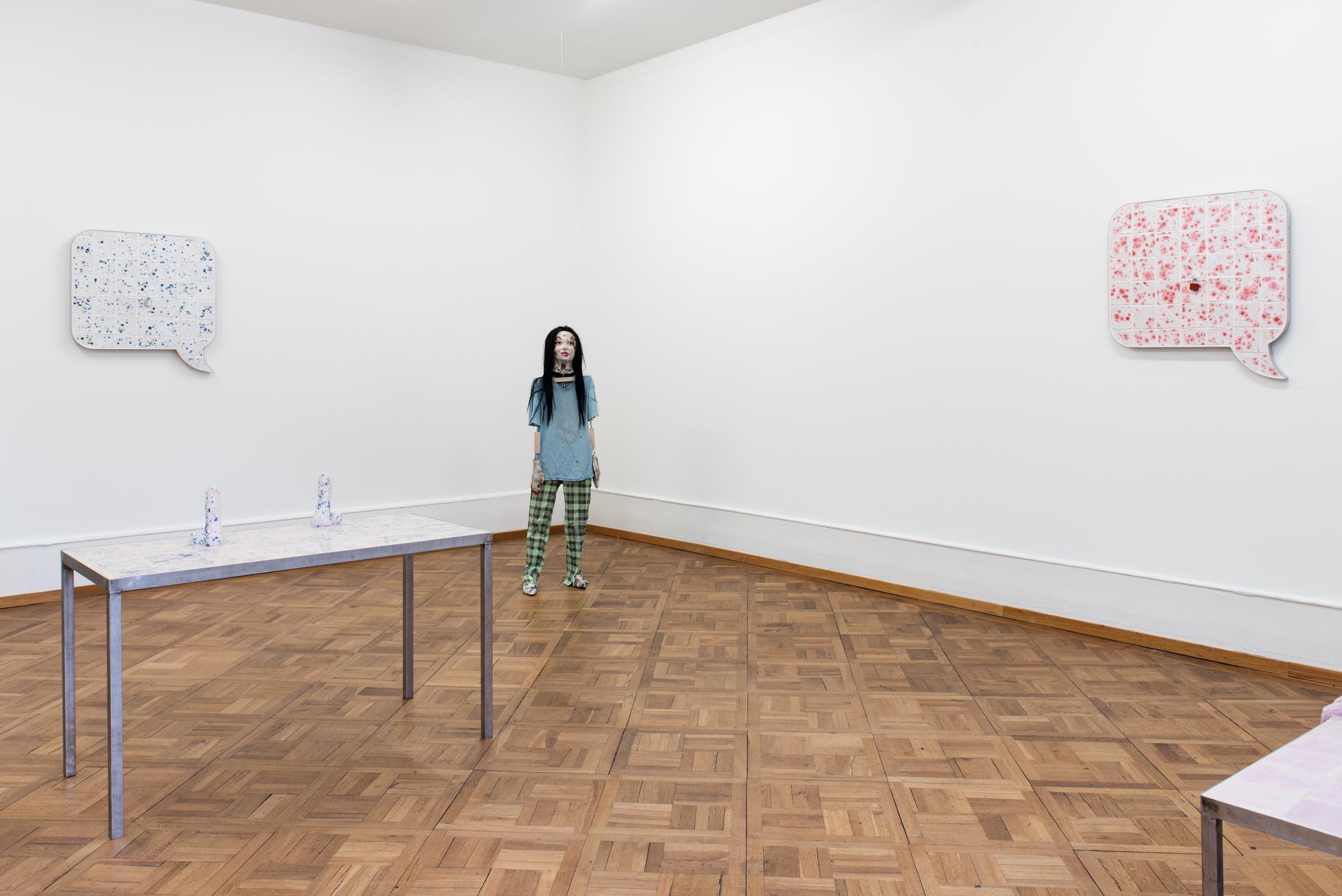 Exhibition View Liz Craft Solo Show «Me Princess» at Kunsthaus Centre d'art Pasquart, Biel, 2023 / Photo: Lea Kunz / Courtesy: the artist and Kunsthaus Centre d'art Pasquart
