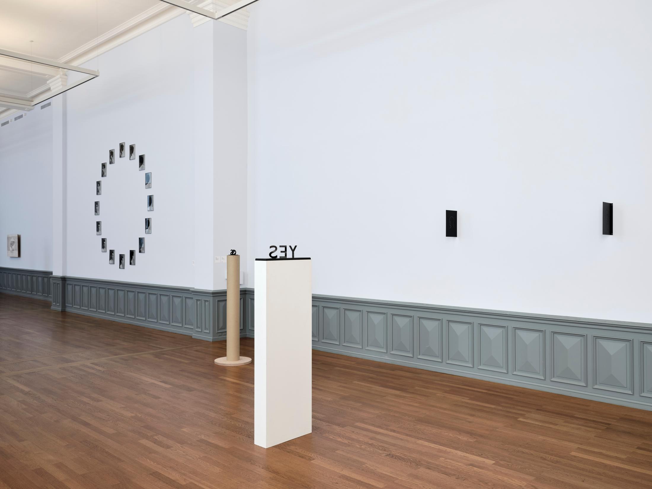 Exhibition View Markus Raetz Solo Show «Oui Non Si No Yes No» at Kunstmuseum Bern, Berne, 2023 / Photo: Rolf Siegenthaler / Courtesy: the artist and Kunstmuseum Bern