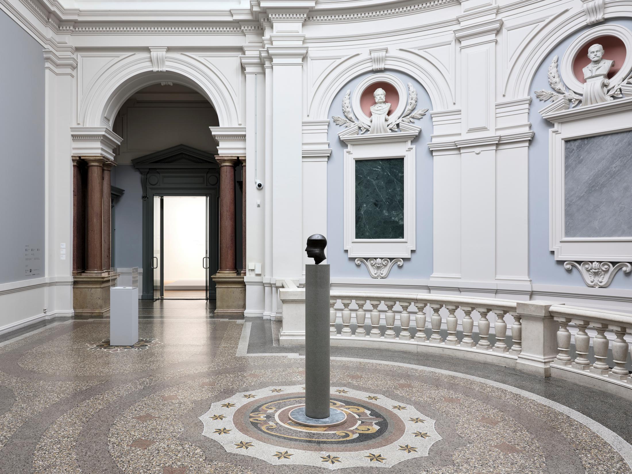 Exhibition View Markus Raetz Solo Show «Oui Non Si No Yes No» at Kunstmuseum Bern, Berne, 2023 / Photo: Rolf Siegenthaler / Courtesy: the artist and Kunstmuseum Bern