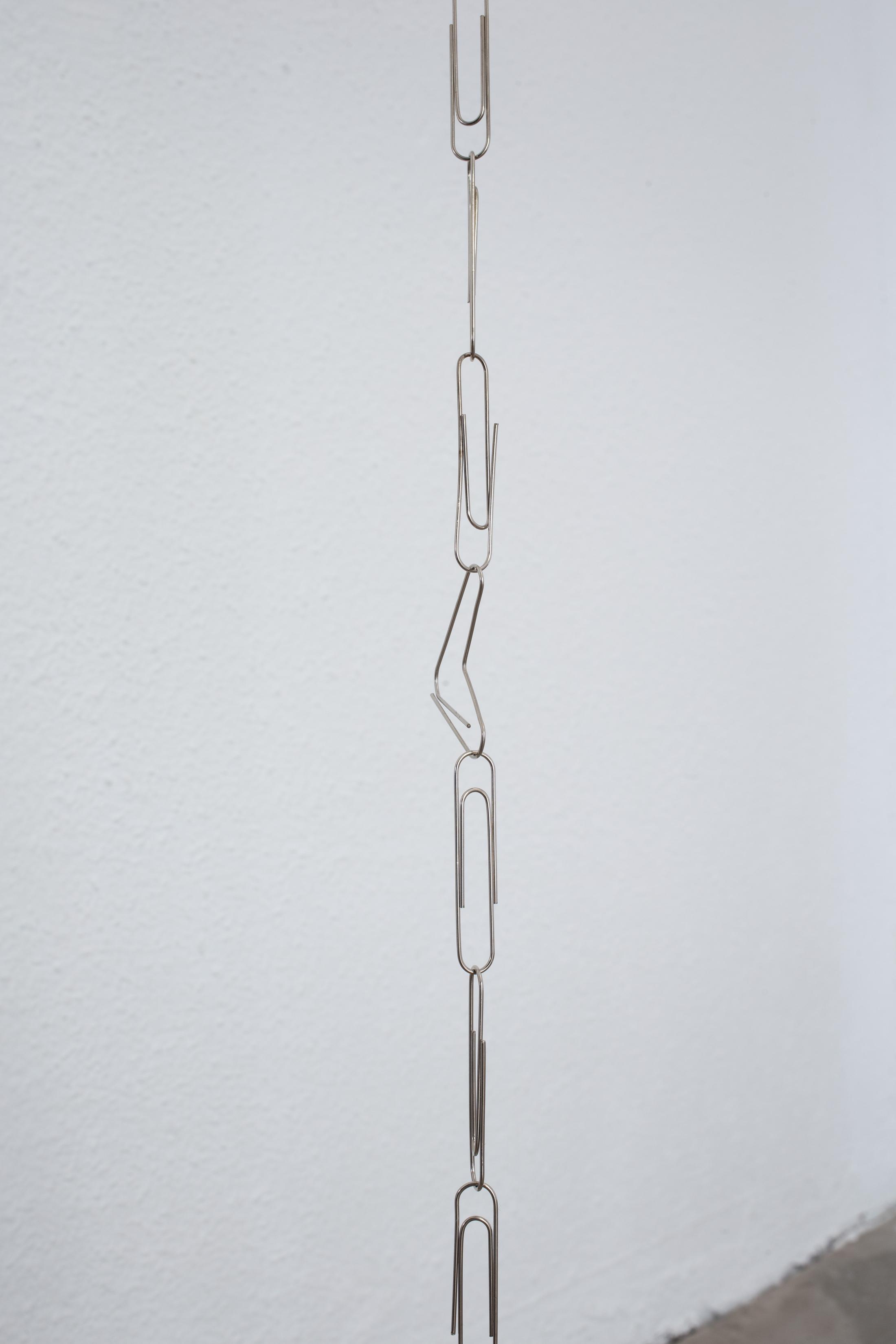 Exhibition View Group Show «Memory Mold; view on Luca Büchler, Bracket (I), 2024, Büroklammern» at Hamlet, Zurich, 2024 / Photo: Leevi Toija / Courtesy: the artists and Hamlet