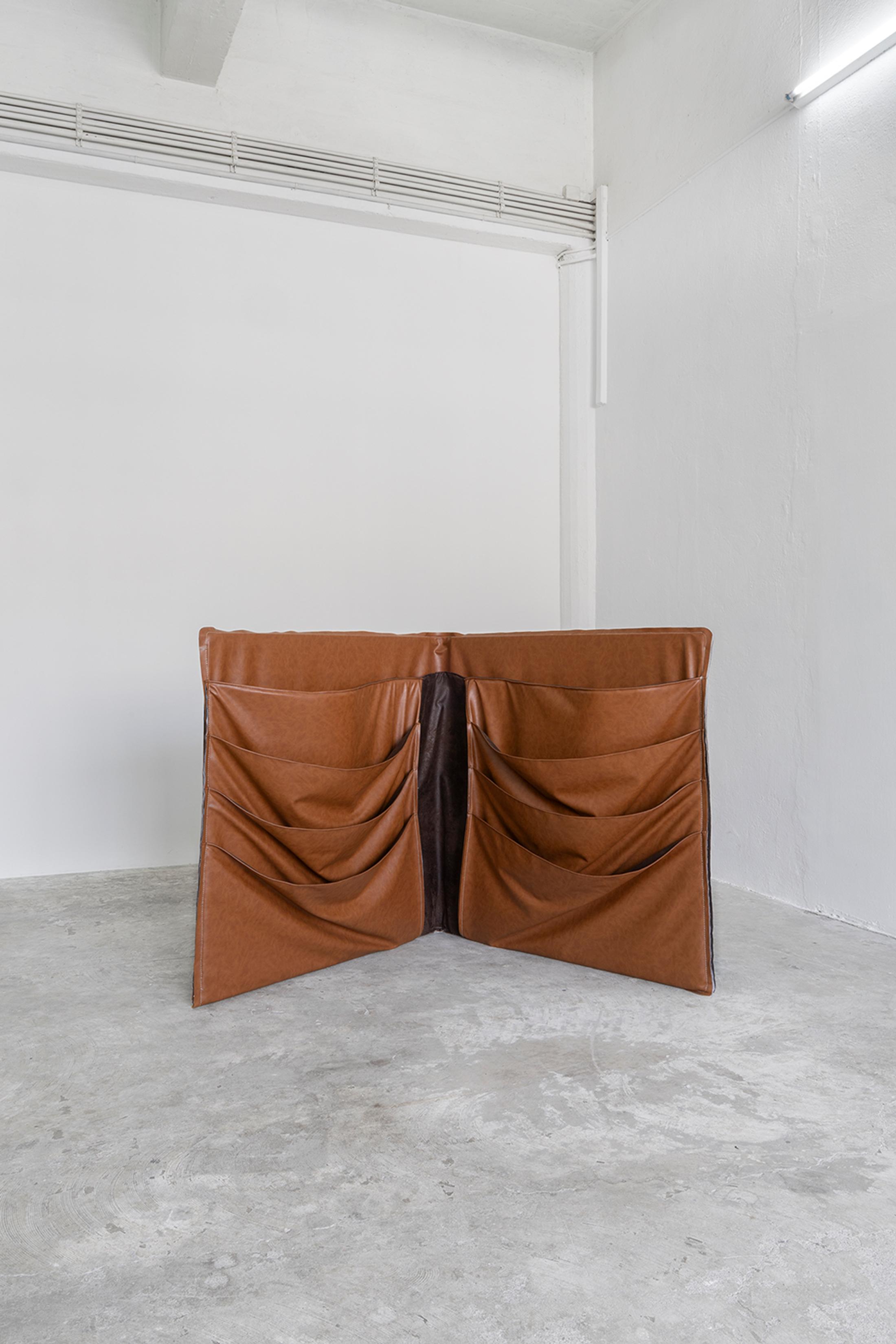 Exhibition View Group Show «Modernization ; view on Kate Mackeson, Inflation, 2024
faux leather, fabric and frame, draught excluders, 130 × 240 × 25 cm» at Circuit, Lausanne, 2024 / Photo: Aude Mayer / Courtesy: the artists, Aude Mayer, CIRCUIT