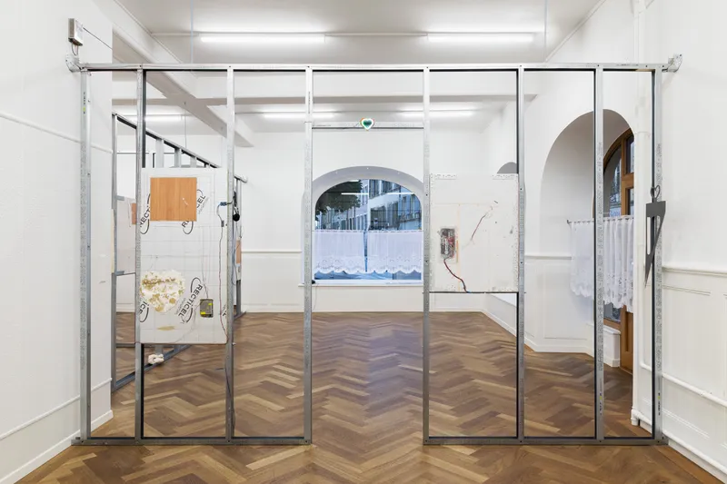 Exhibition View Solo Show Mona Filleul «PARTY MIX feat. Thilda Bourqui, Tony Colombe. K, Pauline Coquart, Gaia Vincensini, Xaxalxe» at Krone Couronne, Biel/Bienne, 2024 / Photo: Fabrice Schneider / Courtesy: The artist and Krone Couronne