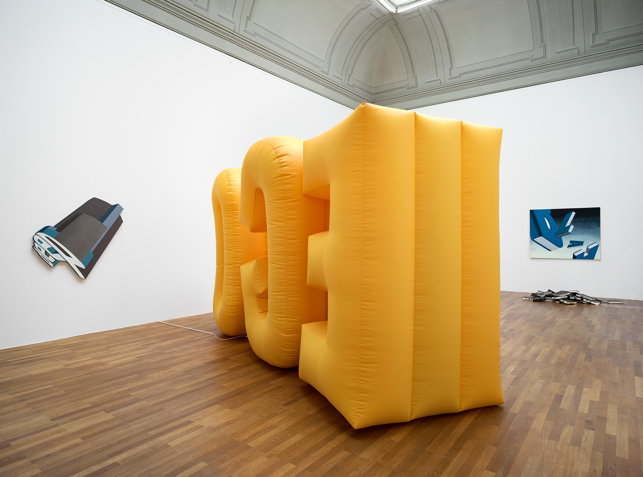 Exhibition View Solo Show Nancy Dwyer «Hot Mess» at Kunsthalle Winterthur, 2024 / Photo: Cedric Mussano / Courtesy: the artist and Theta, New York