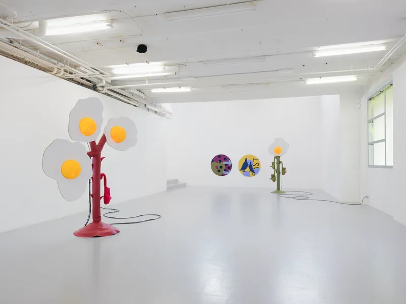 Exhibition View Duo Show Nastasia Meyrat and Mina Squalli-Houssaïni «dwelling the shadows» at CAN, Neuchâtel, 2024 / Photo: Sebastian Verdon / Courtesy: The artists and CAN