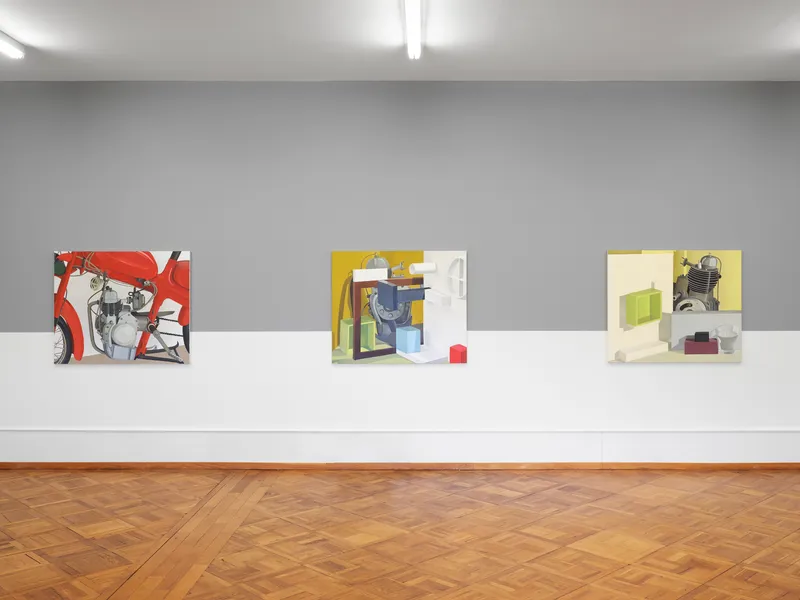Exhibition View Duo Show Nathalie Du Pasquier and Olivier Mosset «1+1 = 3» at Kunsthaus Biel / Centre d'Art Bienne, Biel/Bienne, 2024 / Photo: Thomas Annaheim Lambert / Courtesy: the artists and Kunsthaus Biel