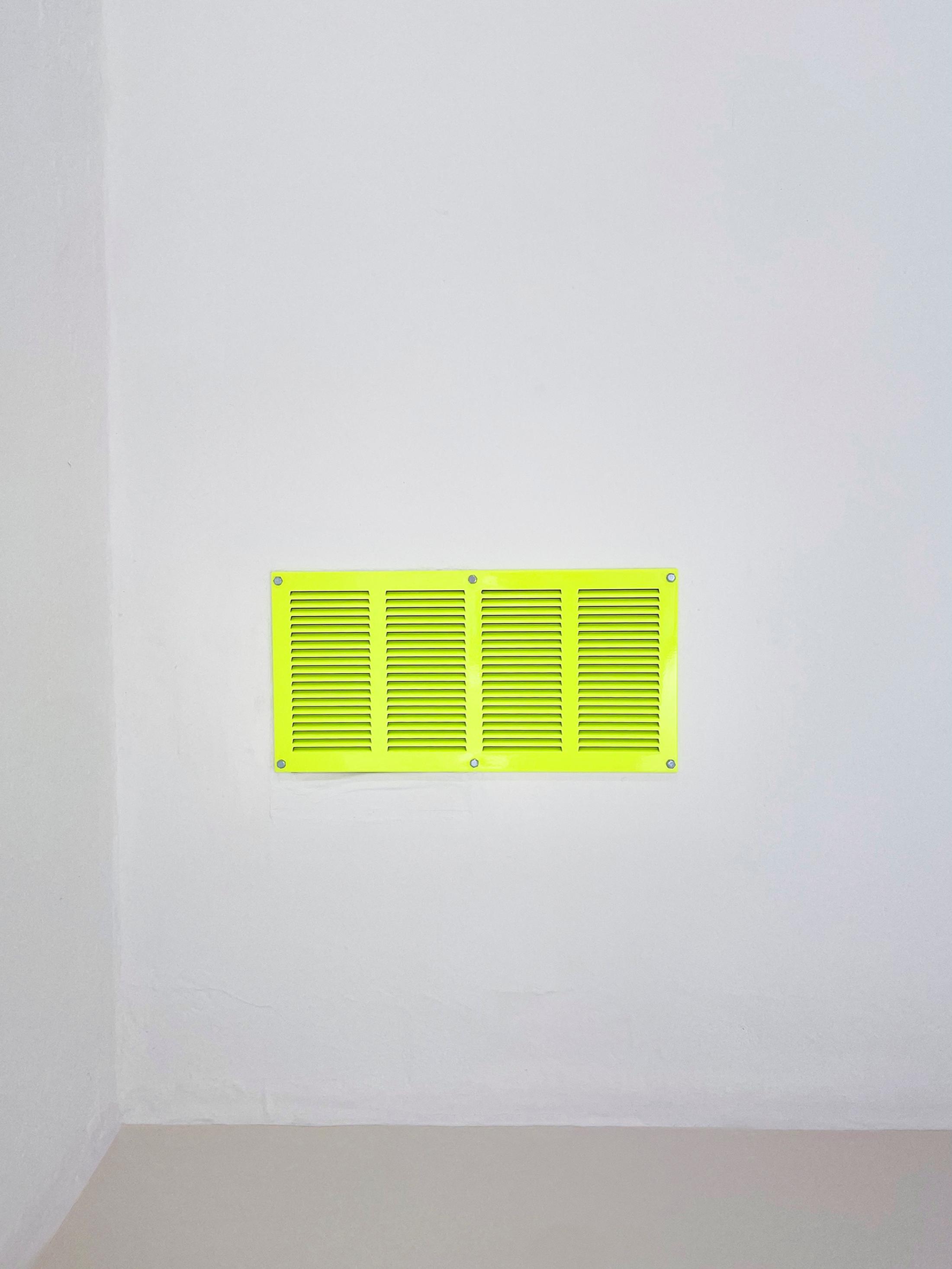 Exhibition View Solo Show Pauline Cordier «Entre-deux» at standard/deluxe, Lausanne, 2024 / Photo: Virginie Otth / Courtesy: The artist and standard/deluxe