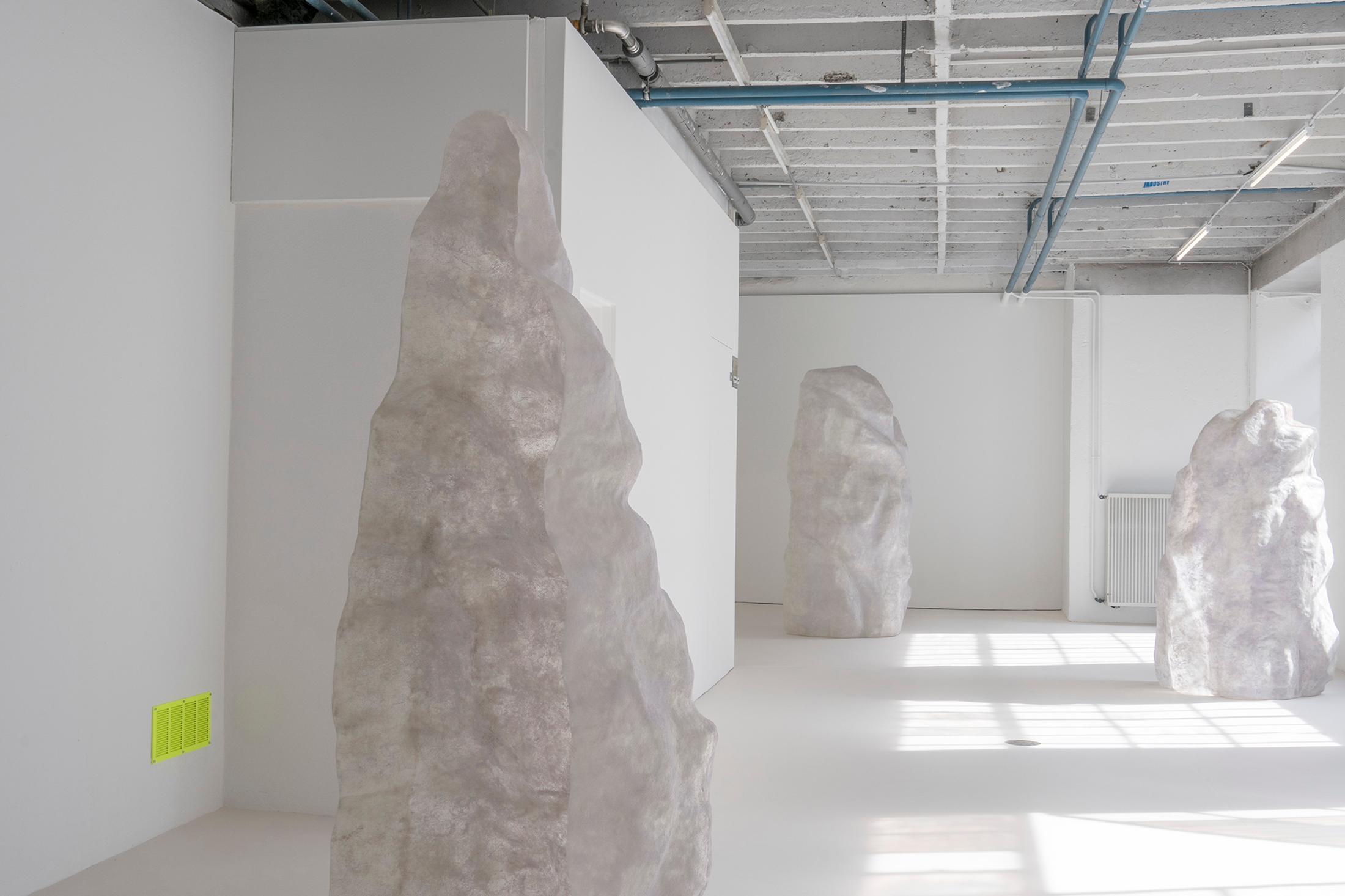 Exhibition View Solo Show Pauline Cordier «Entre-deux» at standard/deluxe, Lausanne, 2024 / Photo: Virginie Otth / Courtesy: The artist and standard/deluxe