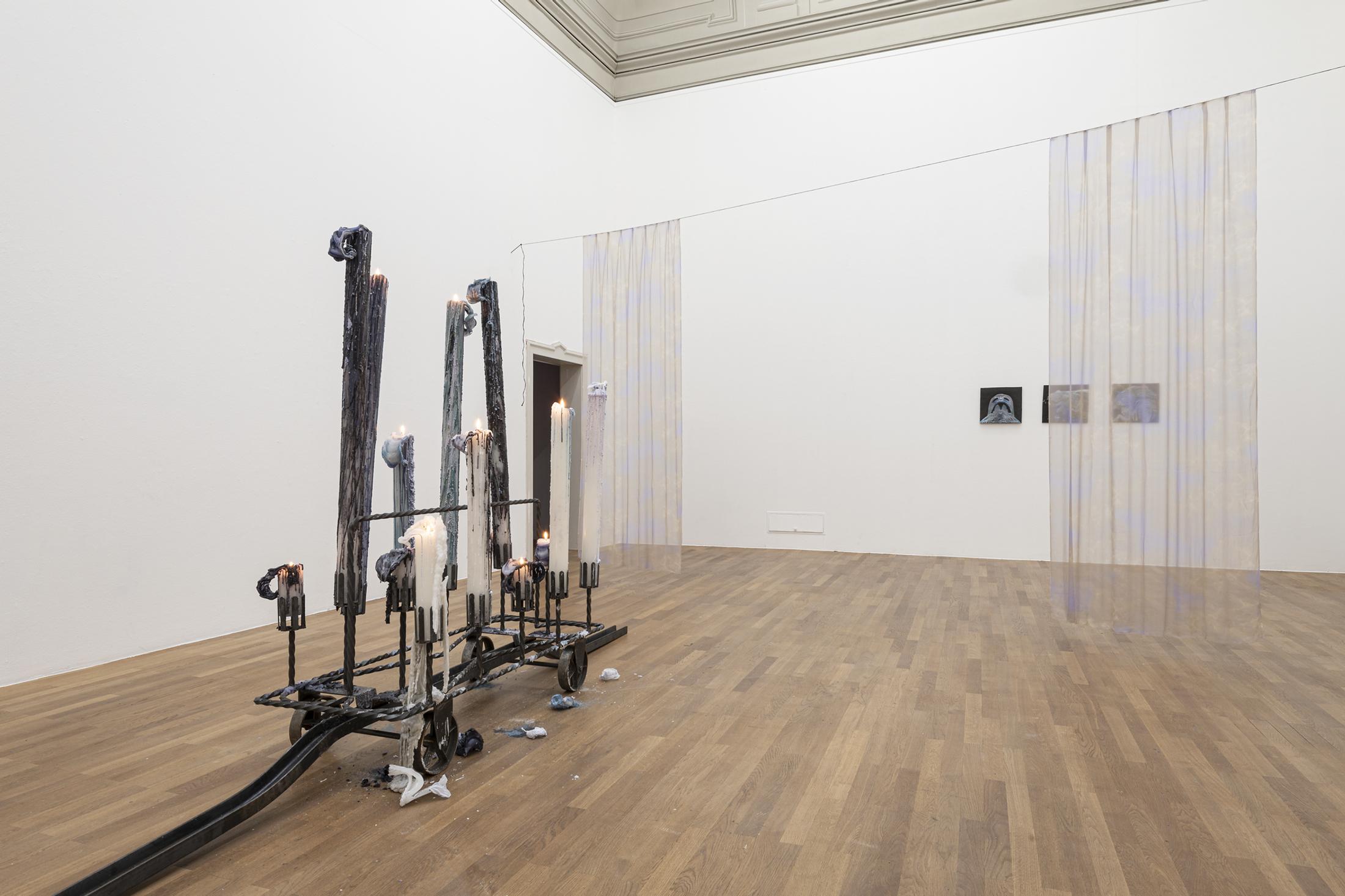 Exhibition View Solo Show «Pauline Curnier Jardin» at Kunsthalle Winterthur, Winterthur, 2023 / Photo: Christian Schwager / Courtesy: the artist, Kunsthalle Winterthur and ChertLüdde