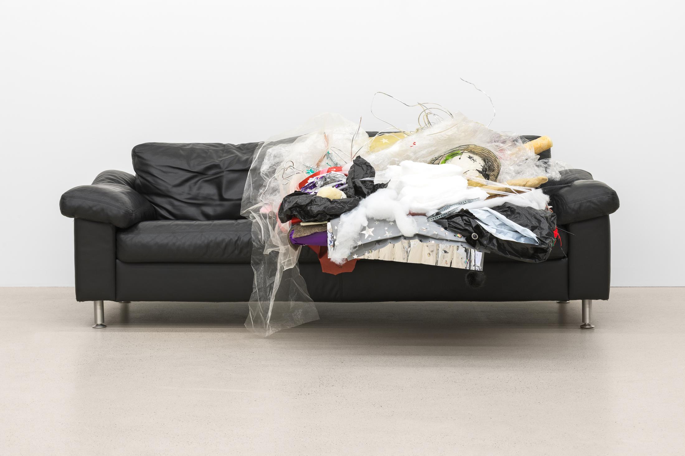 Exhibition View Group Show «Pretty People» at Windhager von Kaenel, Zug, 2024-2025 / Photo: Julian Blum / Courtesy: the artists and Windhager von Kaenel