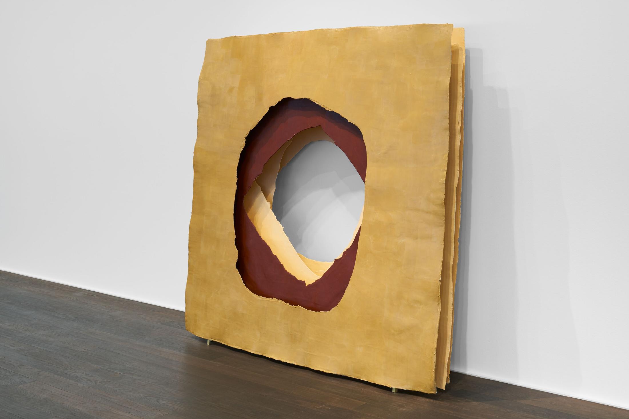 Exhibition View Solo Show «Rachel Khedorri; view on Untitled, paper, resin, encaustic wax, brass, 203 x 200.5 x 49 cm, 2024» at Hauser & Wirth, Zurich, 2025 / Photo: Jon Etter / Courtesy: the artist and Hauser & Wirth
