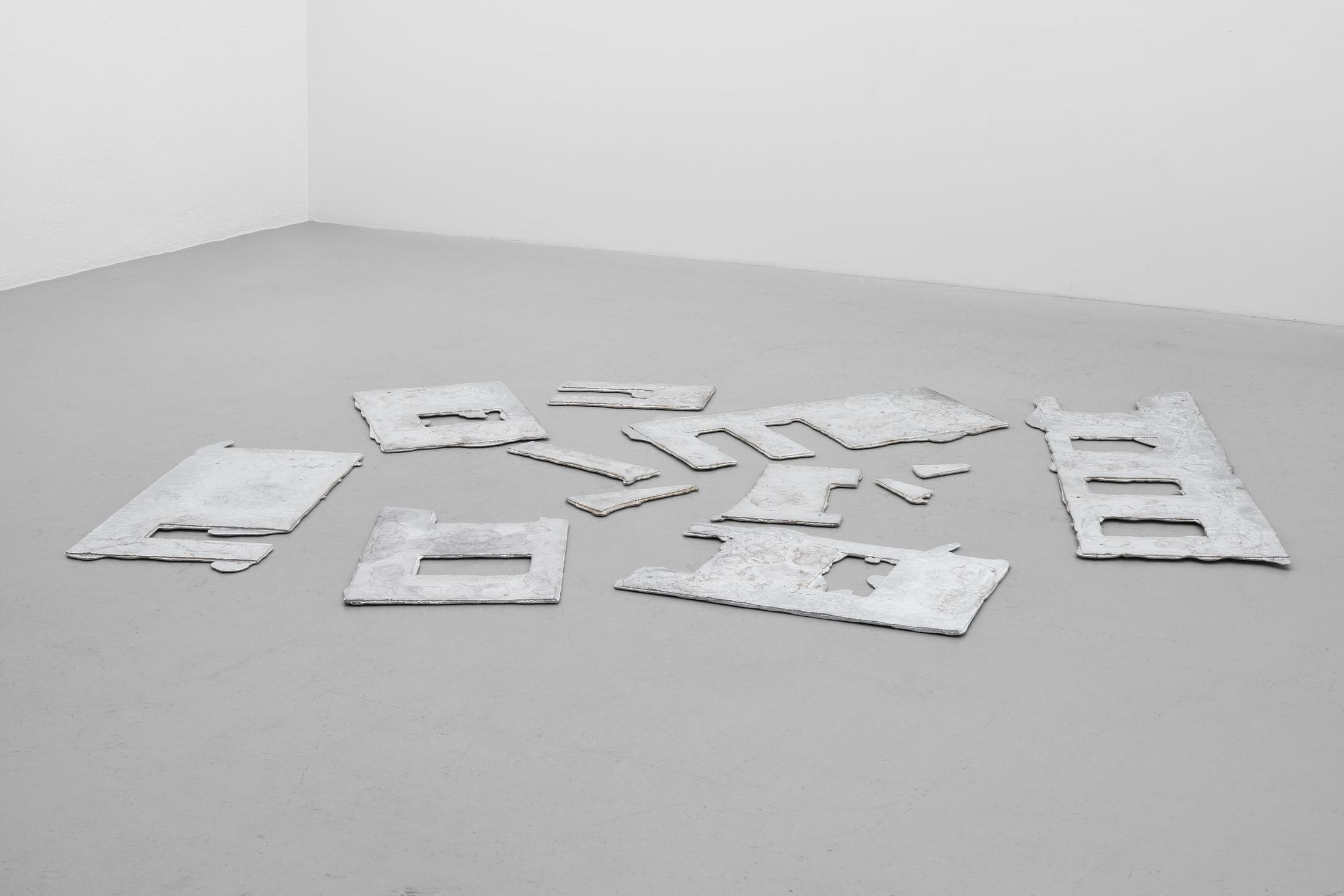 Exhibition View Solo Show «Rachel Khedorri; view on Untitled, cast aluminum, dimensions variable, overall approximately 300 x 300 cm, 2025» at Hauser & Wirth, Zurich, 2025 / Photo: Jon Etter / Courtesy: the artist and Hauser & Wirth