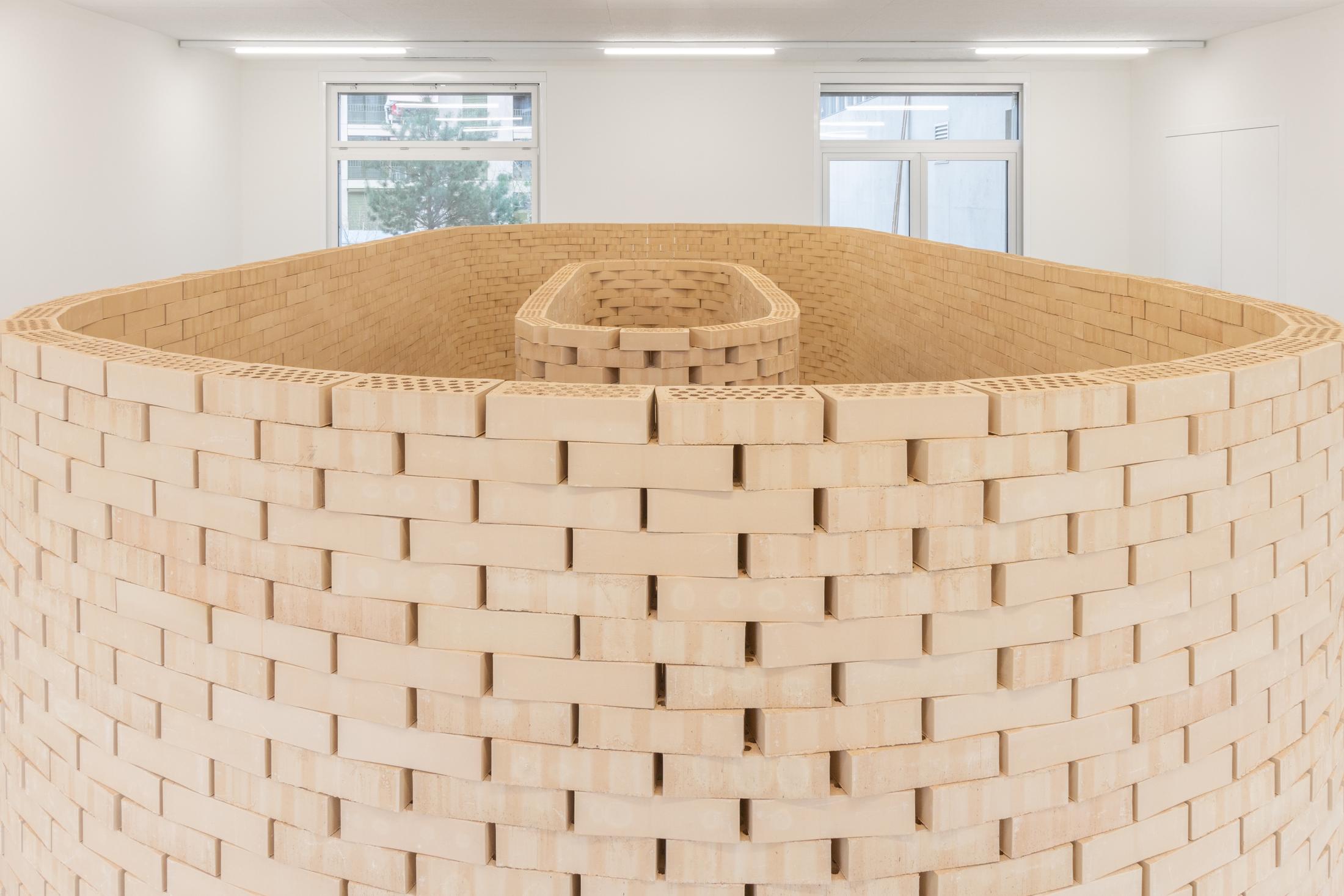 Exhibiton View Solo Show Shirin Yousefi «BAZM; view on BAZM (wall), 2024, detail» at CALM – Centre d’Art La Meute, Lausanne, 2024 / Photo: Théo Dufloo / Courtesy: the artist and CALM – Centre d’Art La Meute