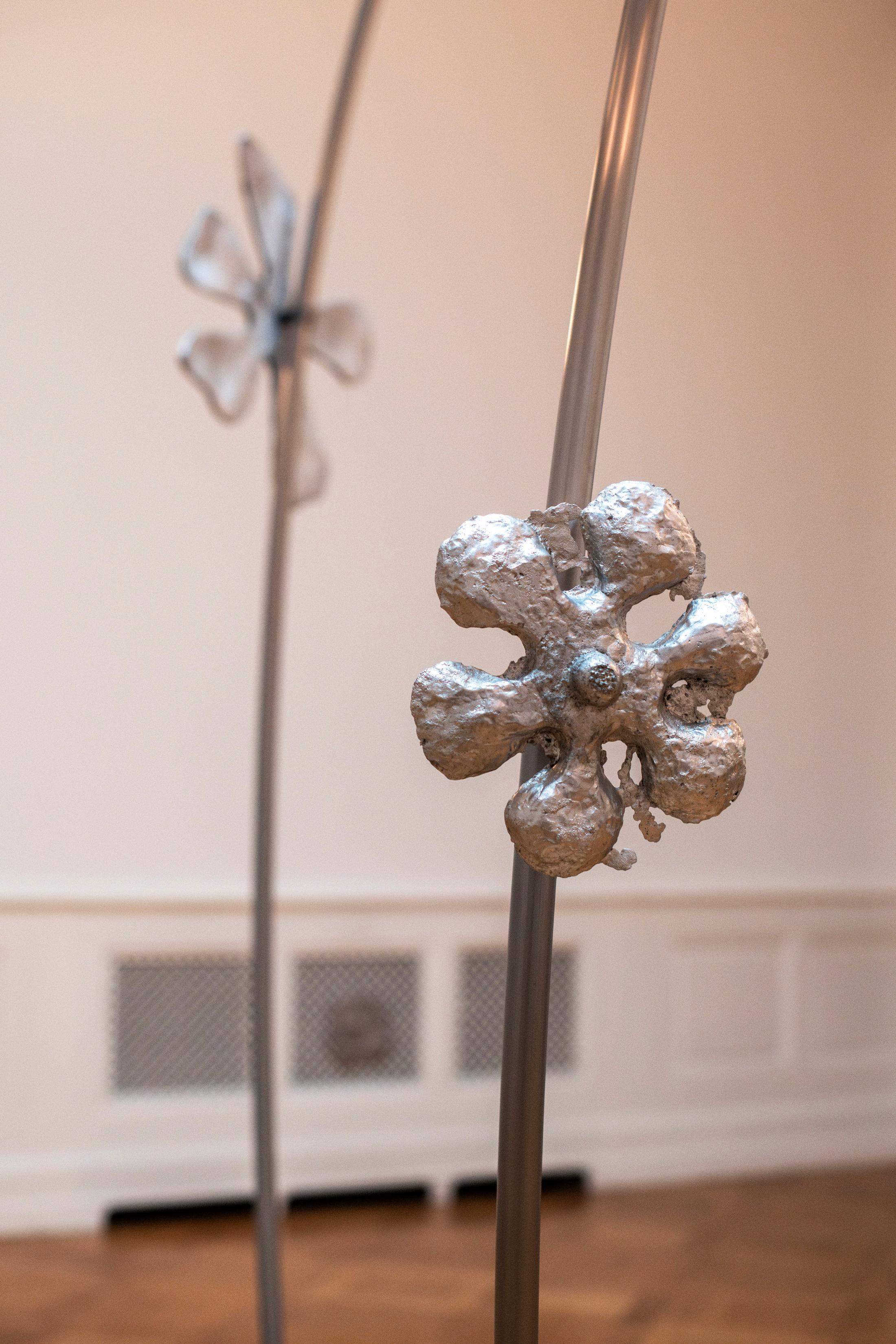 Exhibition Text Solo Show Sophie Conus «Little ways down the road ; view on Bad Weeds (Detail), 2024, steel, aluminum» at Salle Crosnier, Palais de l'Athénée, Geneva, 2024 / Photo: Guillaume Python / Courtesy: the artist and Palais de l'Athénée