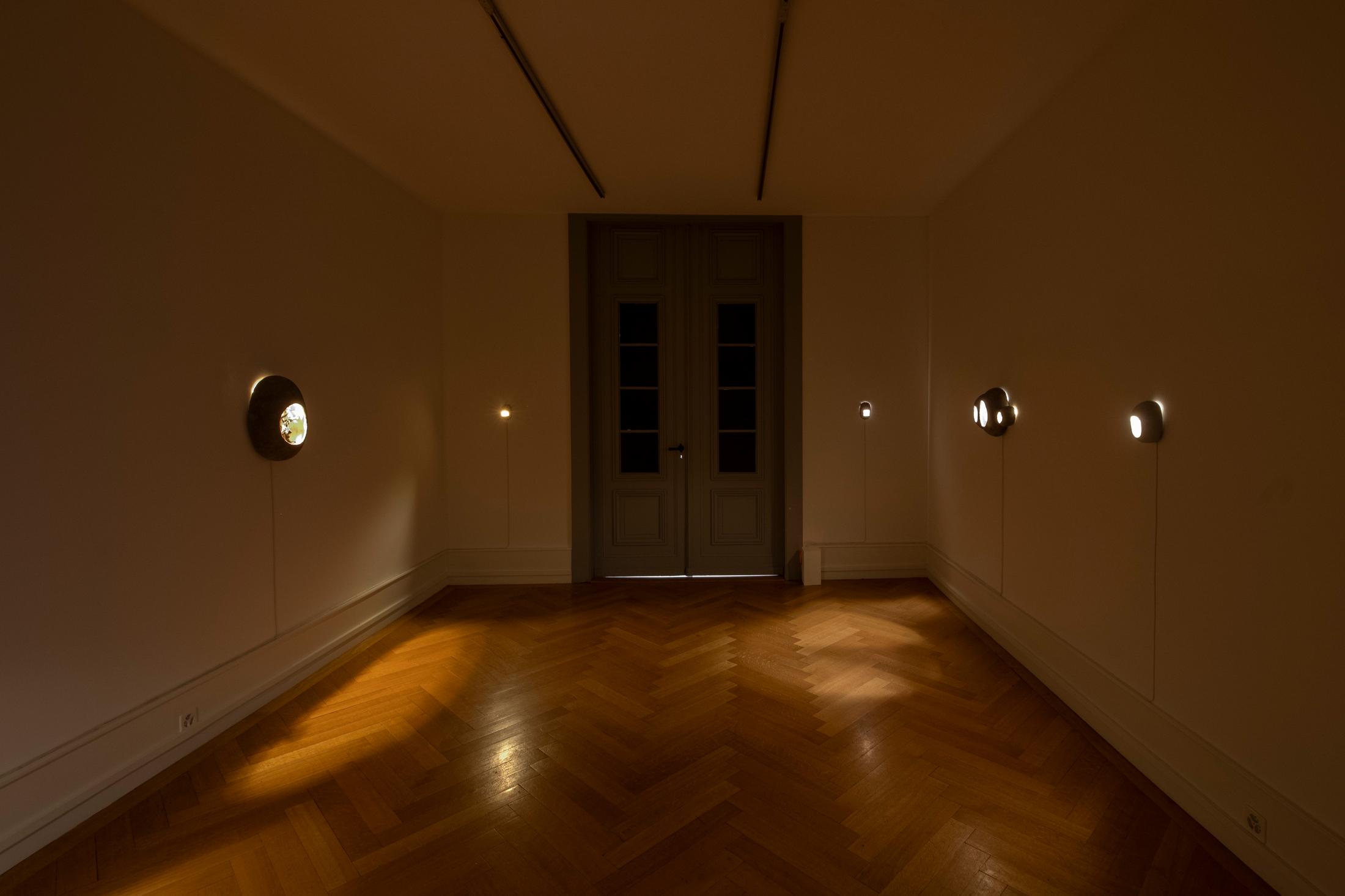 Exhibition View Solo Show Sophie Conus «Little ways down the road» at Salle Crosnier, Palais de l'Athénée, Geneva, 2024 / Photo: Guillaume Python / Courtesy: the artist and Palais de l'Athénée