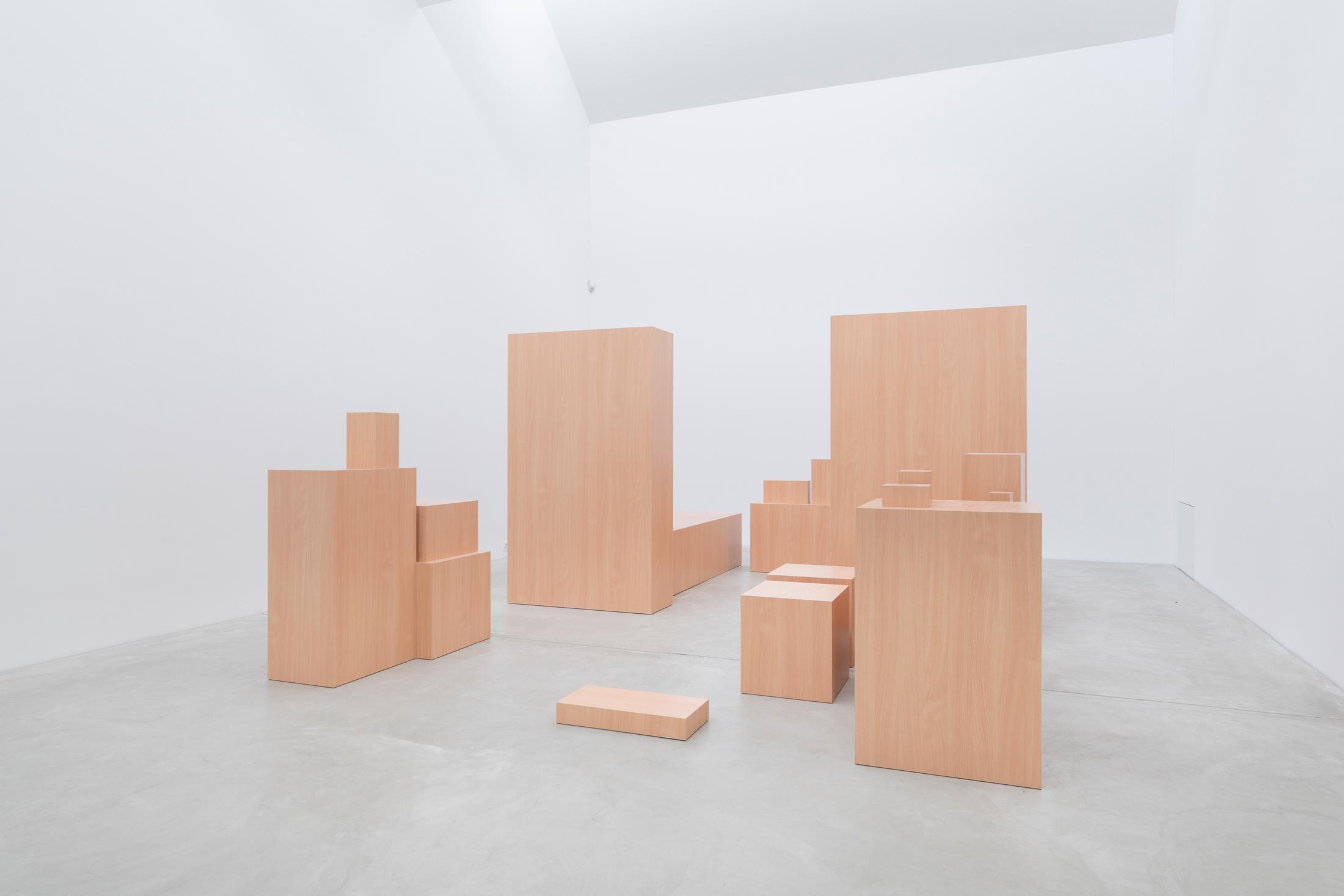 Exhibition View Sung Tieu Solo Show «One Thousand Times; view on Sung Tieu, Untitled, 2023» at Kunst Museum Winterthur, Winterthur, 2023 / Photo: Reto Kaufmann / Courtesy: the artist and Kunst Museum Winterthur