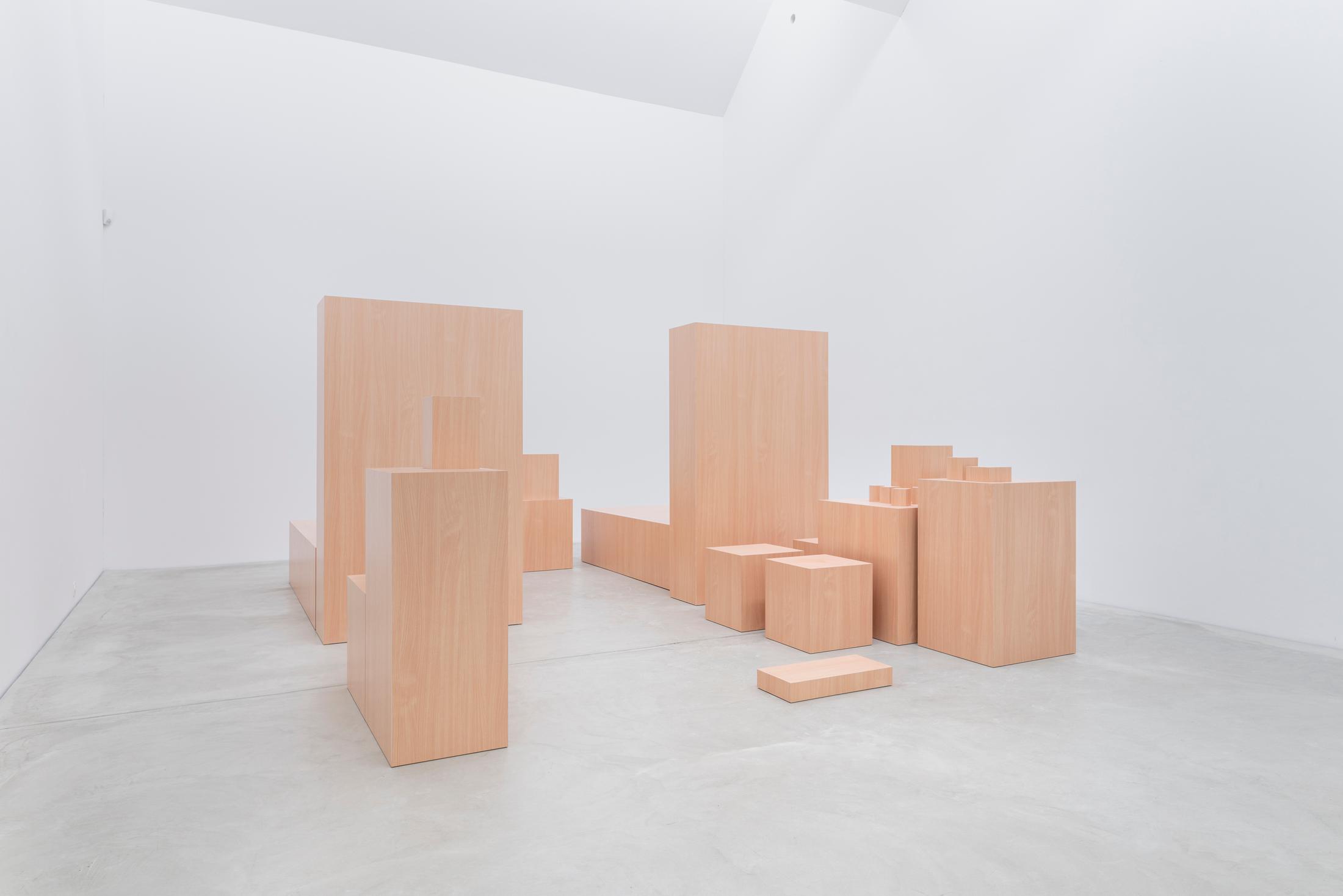 Exhibition View Sung Tieu Solo Show «One Thousand Times; view on Sung Tieu, Untitled, 2023» at Kunst Museum Winterthur, Winterthur, 2023 / Photo: Reto Kaufmann / Courtesy: the artist and Kunst Museum Winterthur